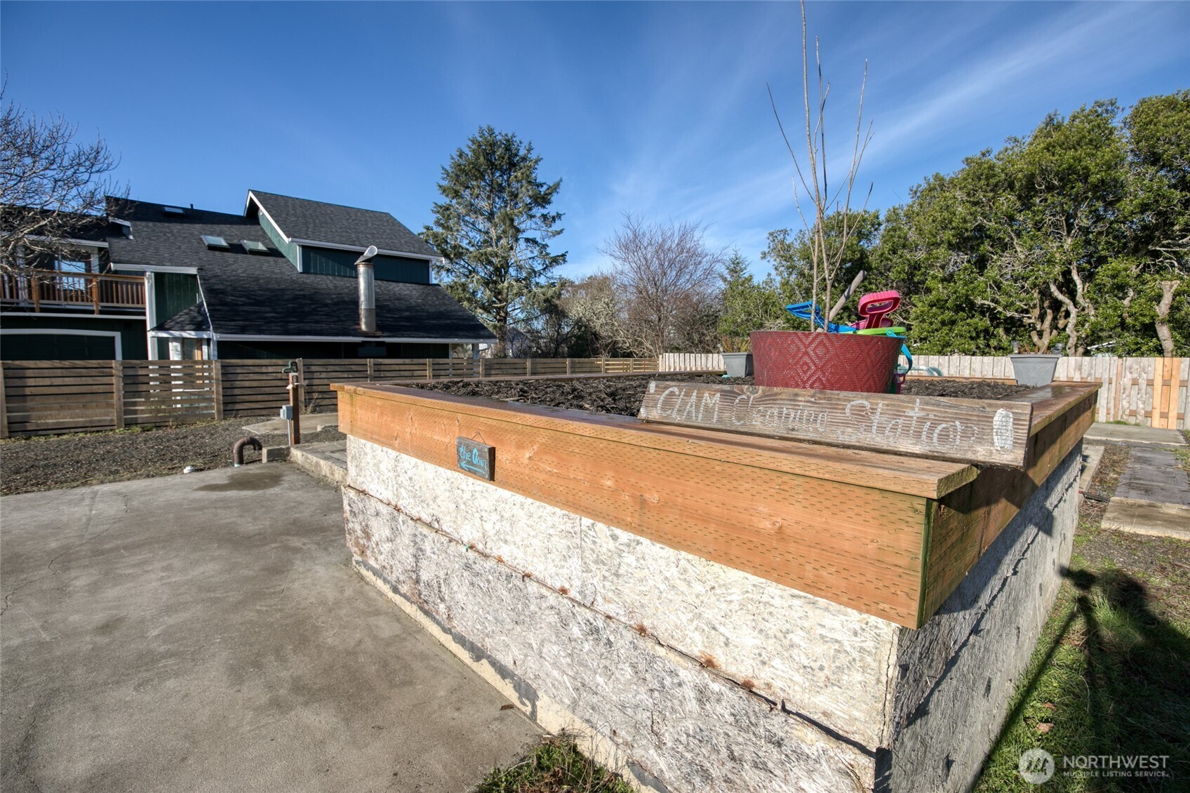 834 Whale Court Property Photo 18