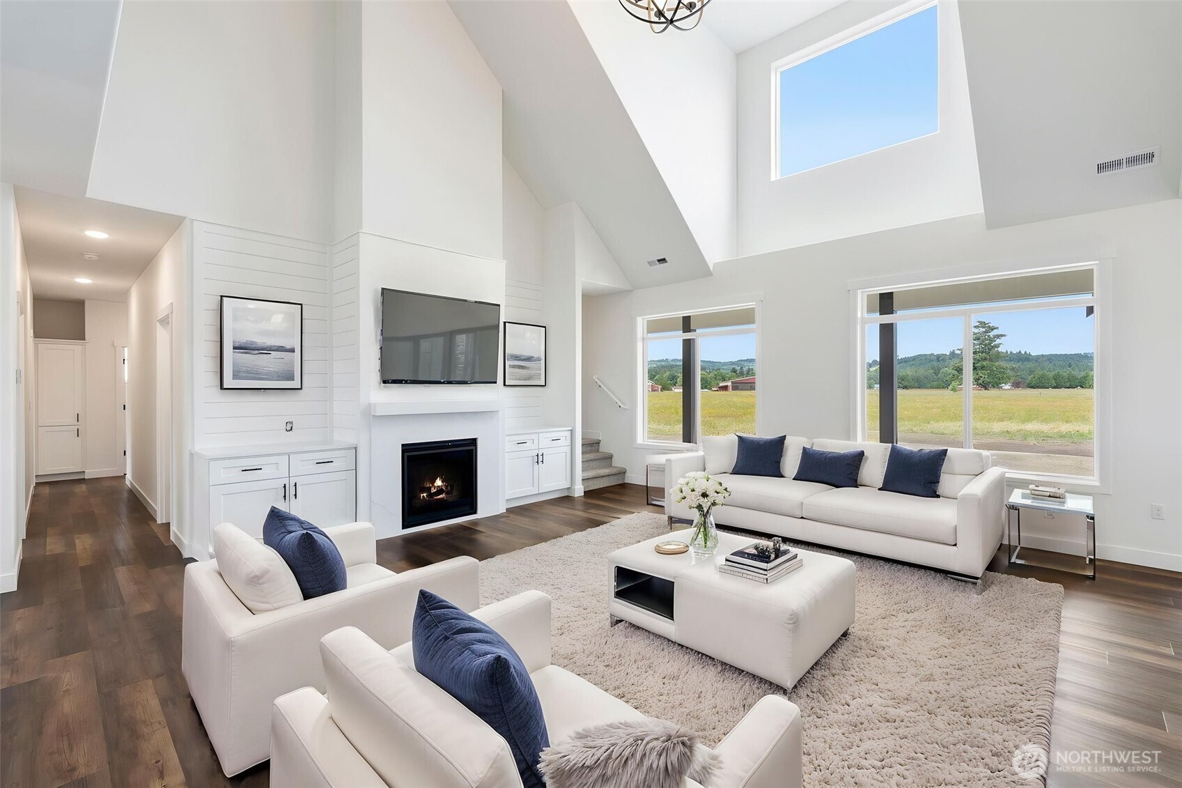 14317 Mima Road Property Photo 3
