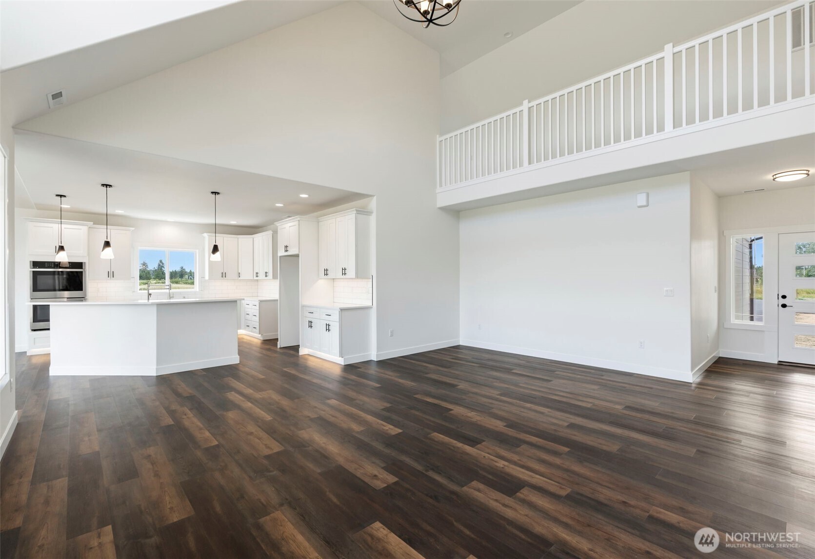 14317 Mima Road Property Photo 5