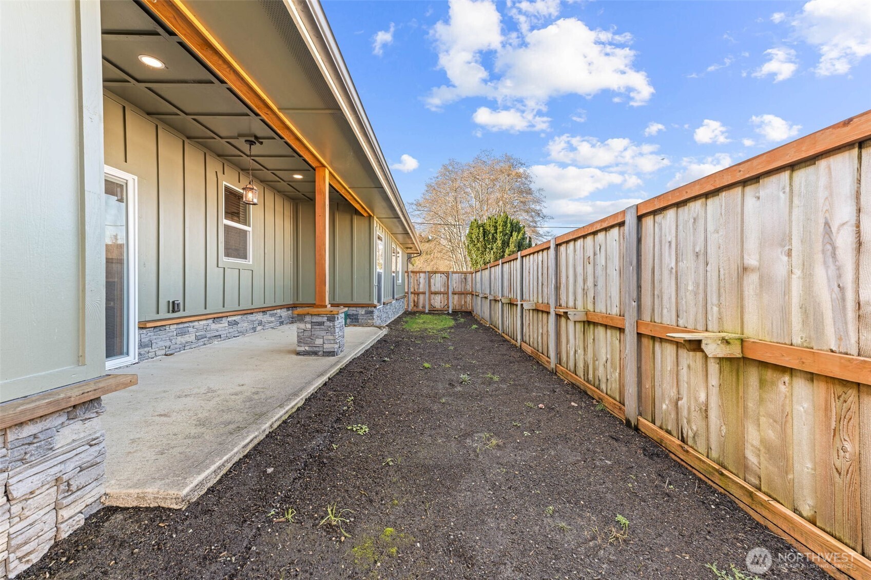 111 1st E Property Photo 34
