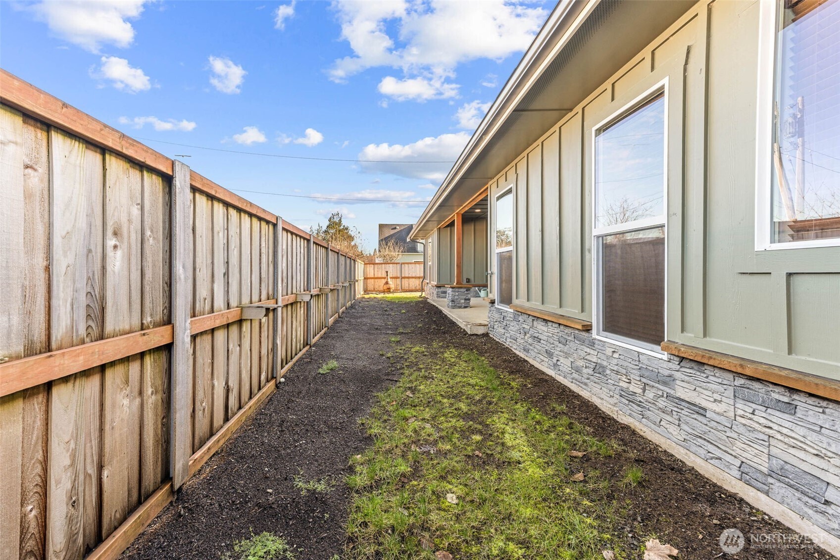 111 1st E Property Photo 36