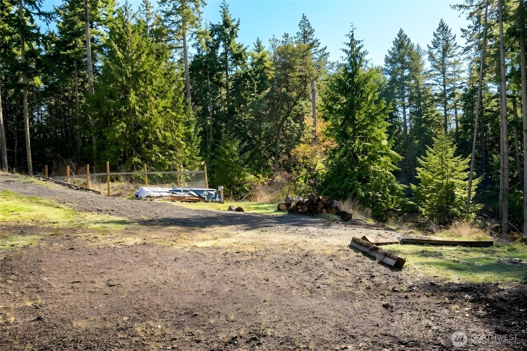 995 Kirner Road Property Photo 3