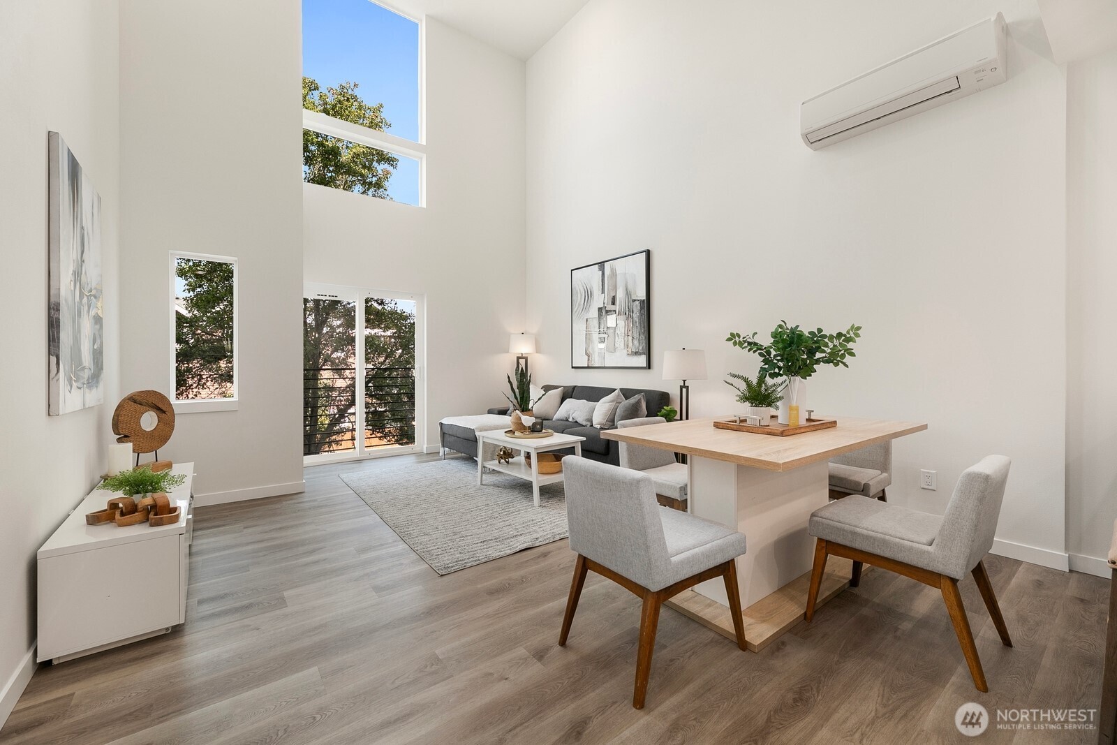 2019 W Bertona Property Photo 7