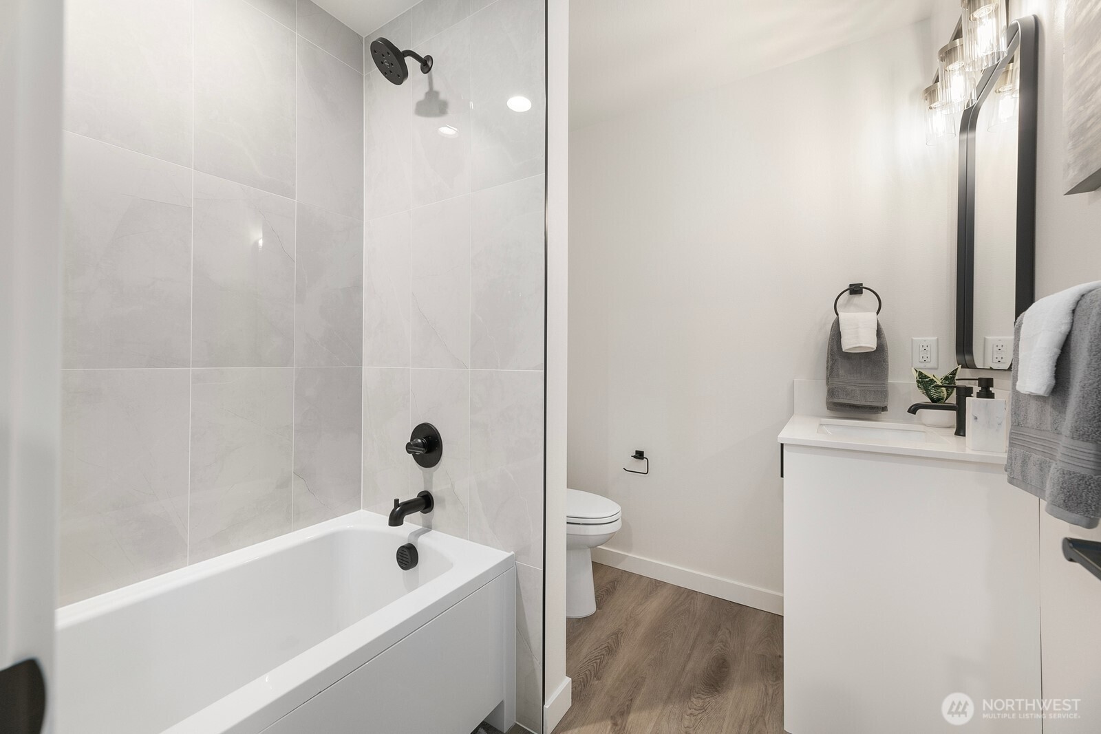 2017 W Bertona Property Photo 12