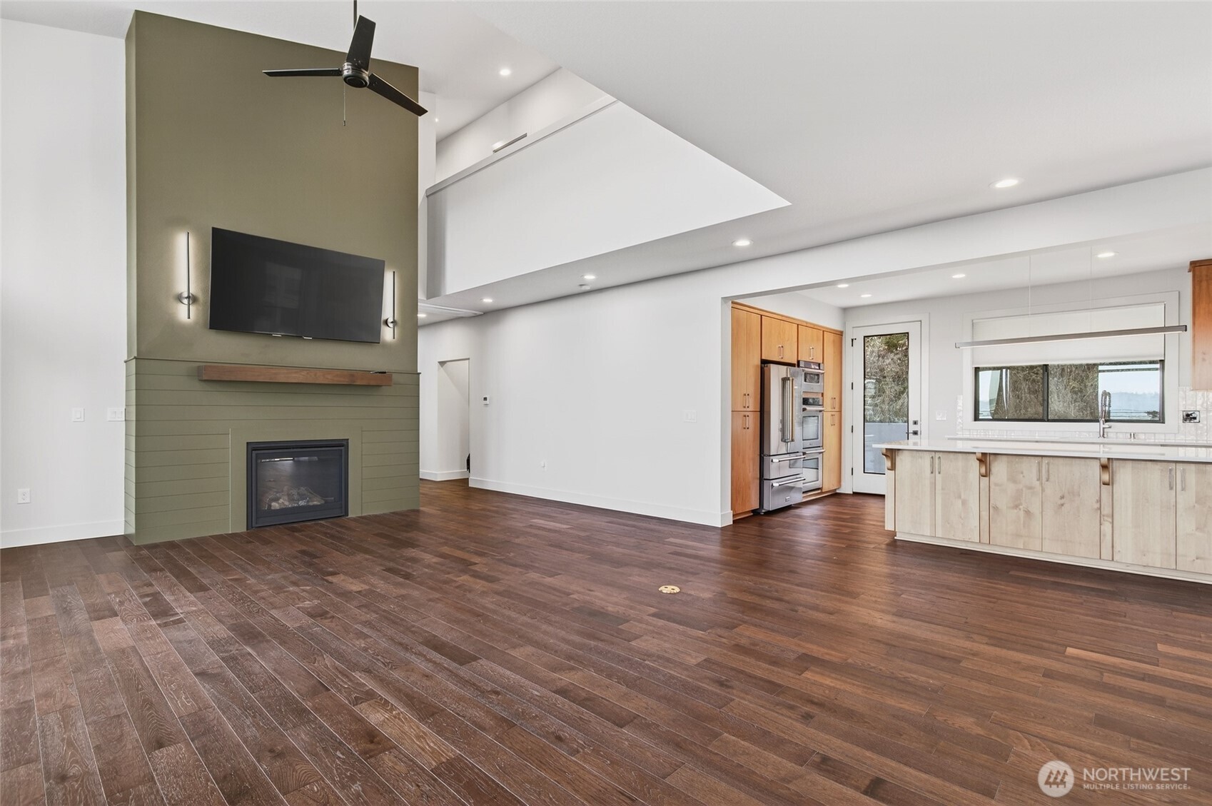133 Cedar Falls Drive Property Photo 8