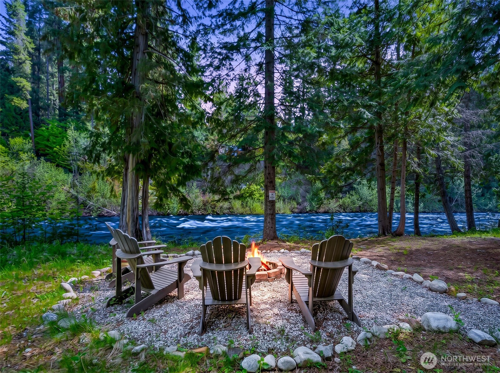 2304 Pine Tree Road Property Photo 4