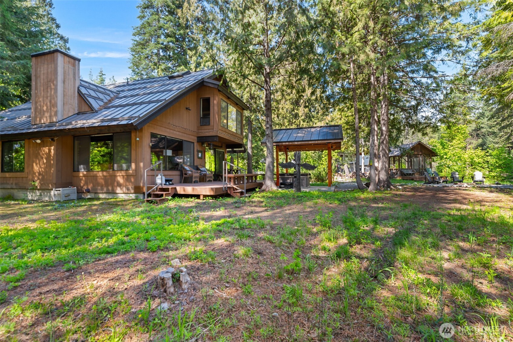 2304 Pine Tree Road Property Photo 35