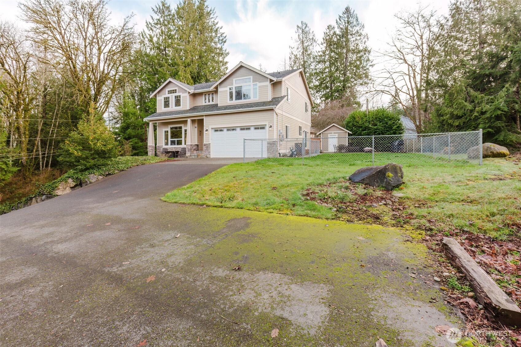 1568 Puget Drive Property Photo 3