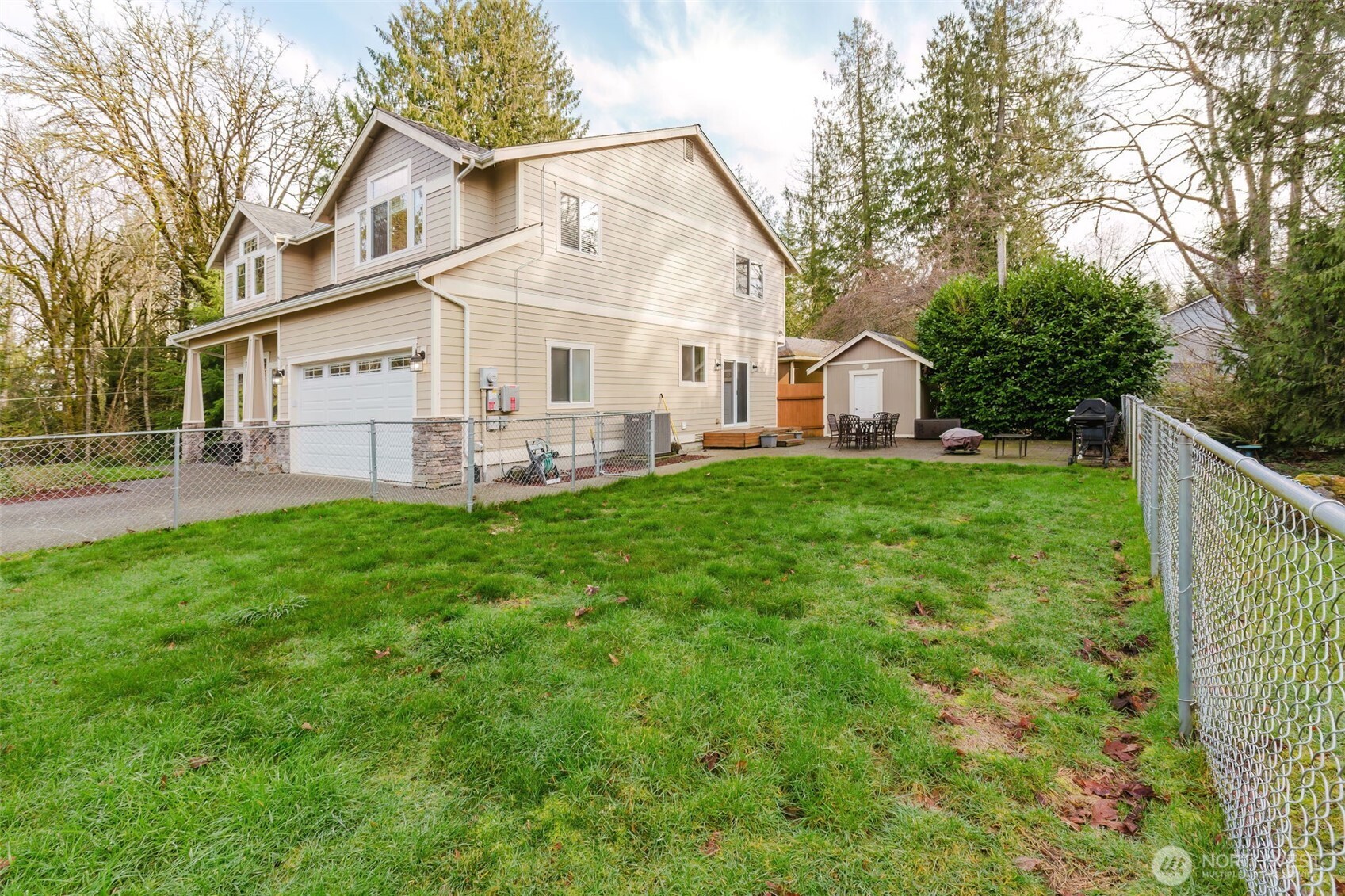1568 Puget Drive Property Photo 4