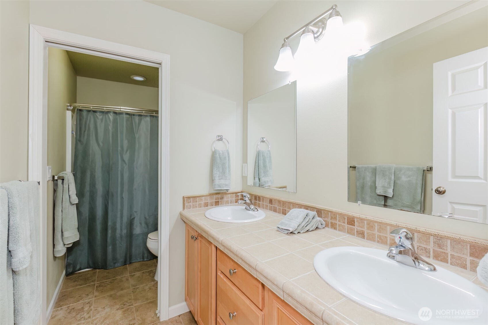 1568 Puget Drive Property Photo 29