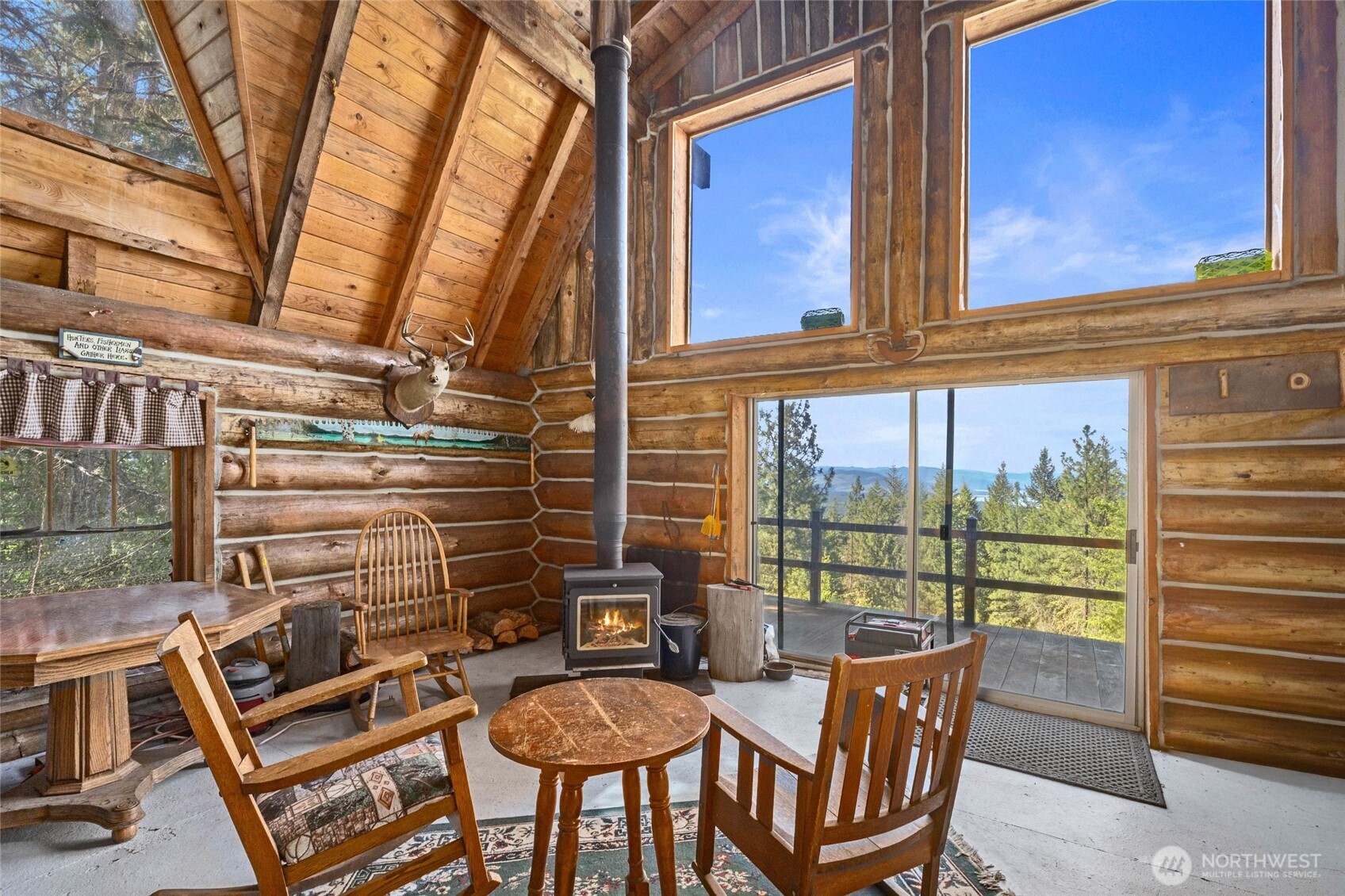 4100 Bissel Road Property Photo 13