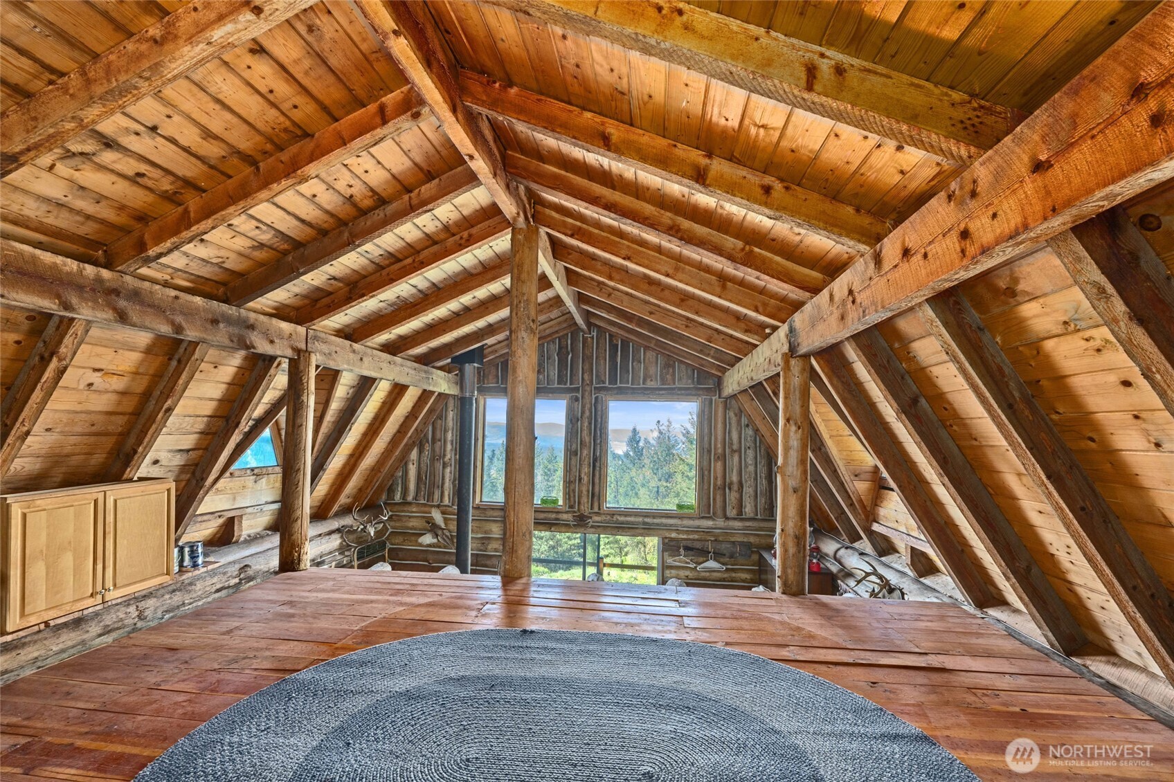 4100 Bissel Road Property Photo 16