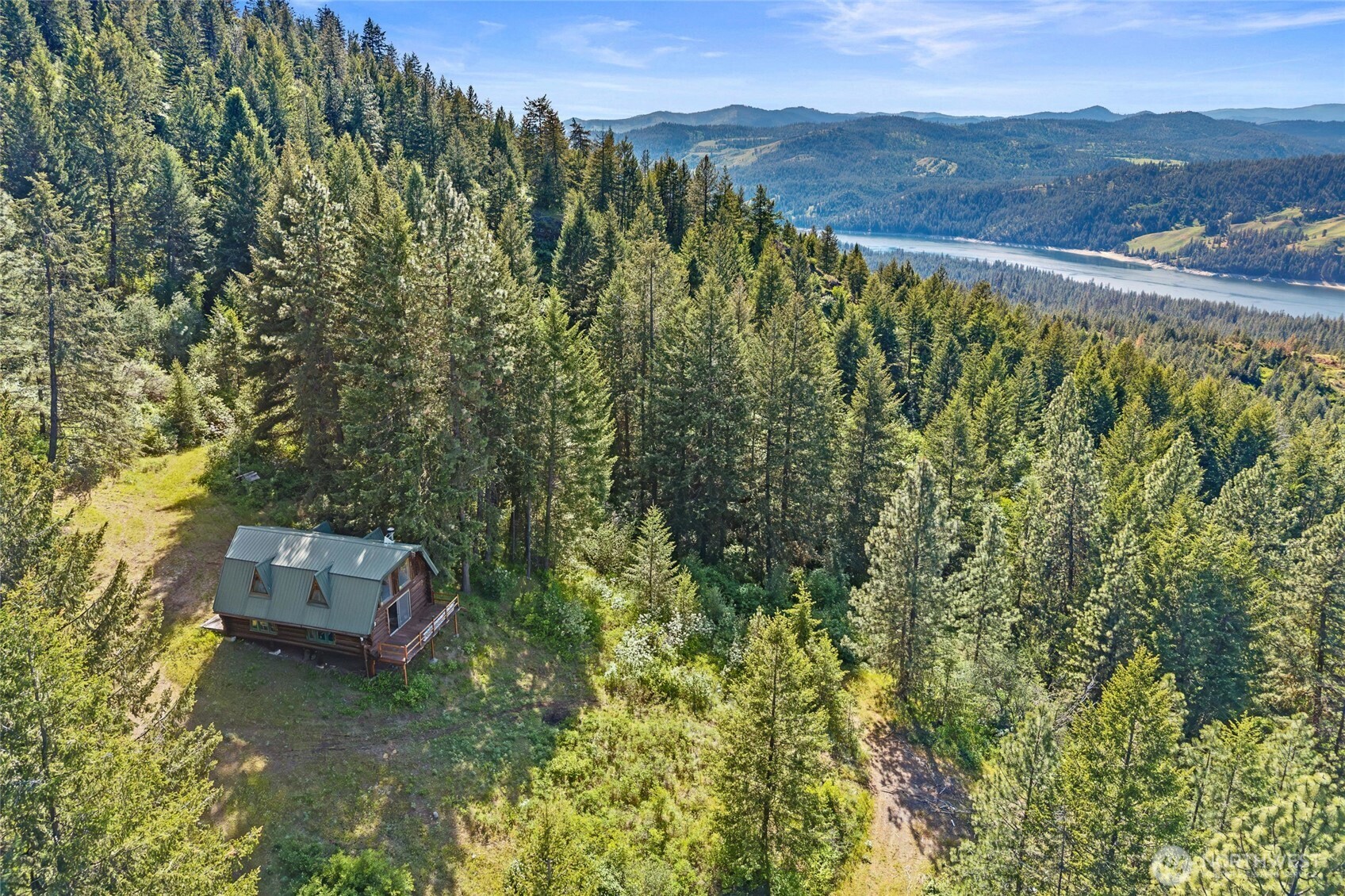 4100 Bissel Road Property Photo 28