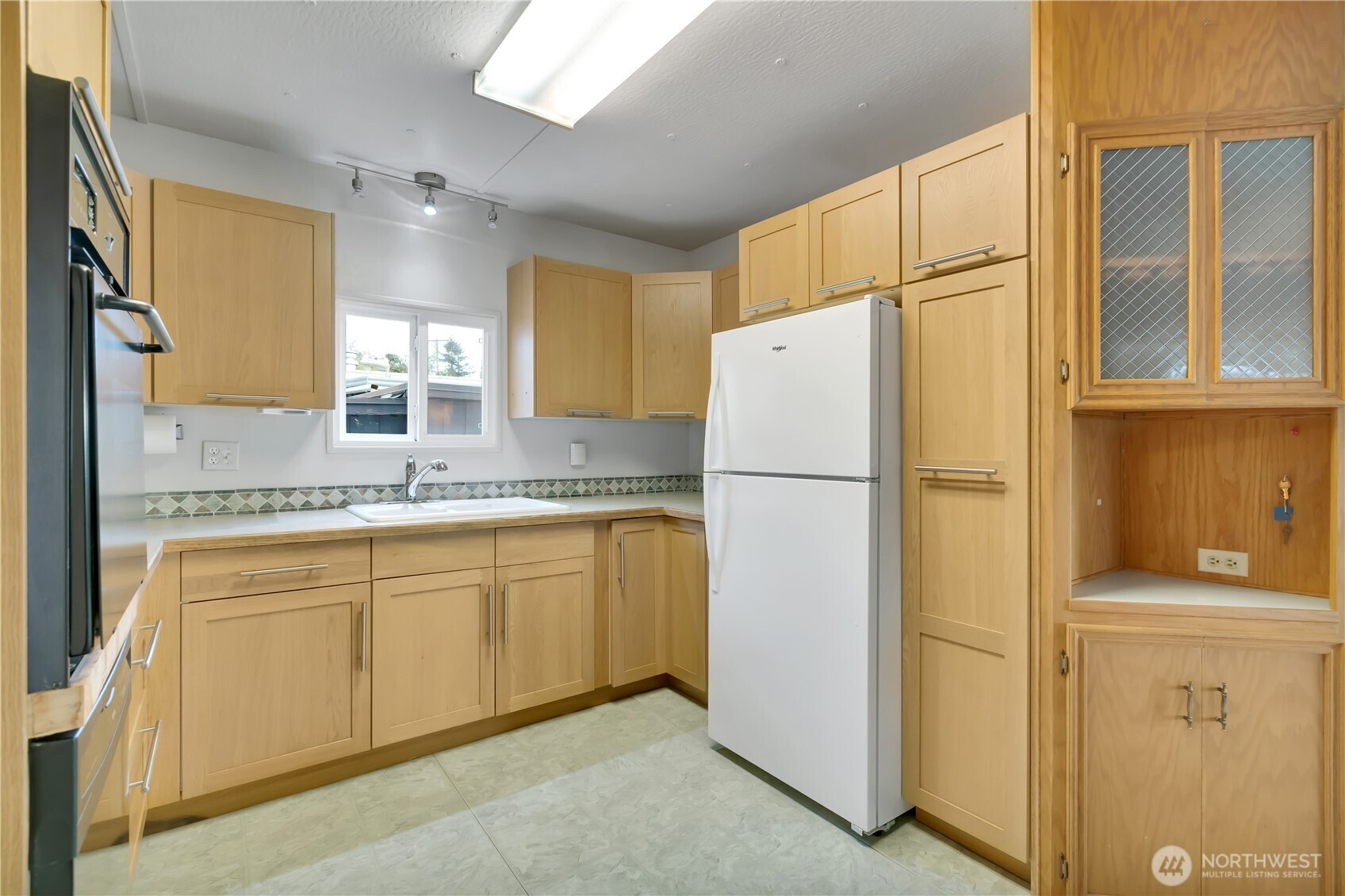 3230 Bow Lake Drive 007 Property Photo 14