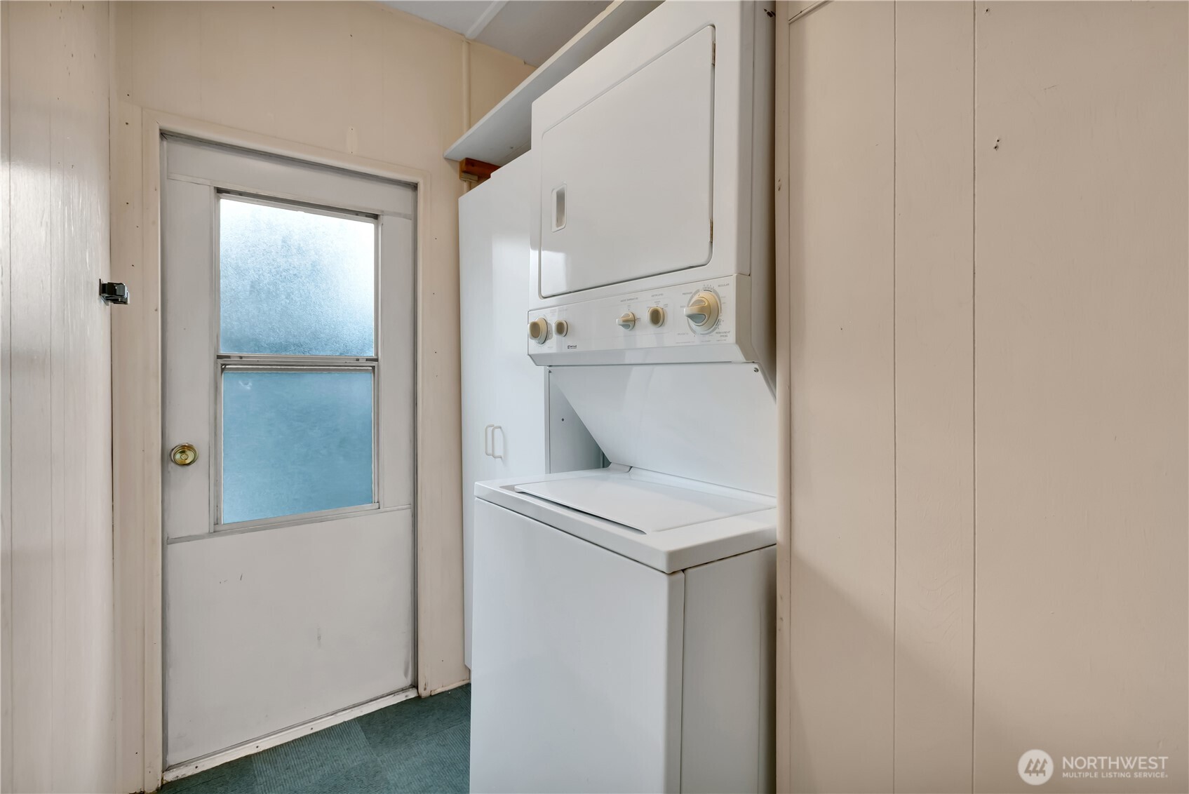 3230 Bow Lake Drive 007 Property Photo 20