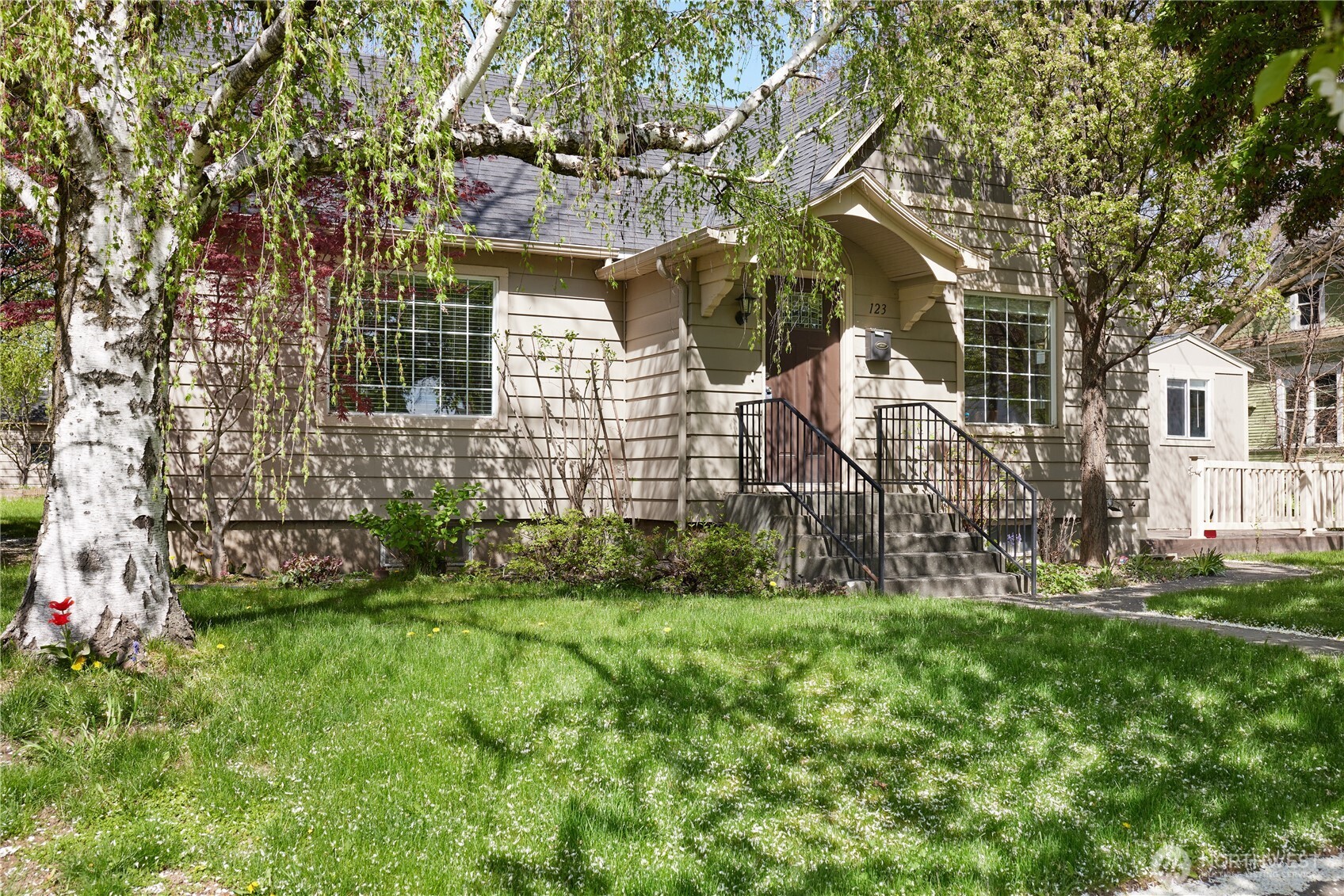 123 E Maple Street Property Photo 37