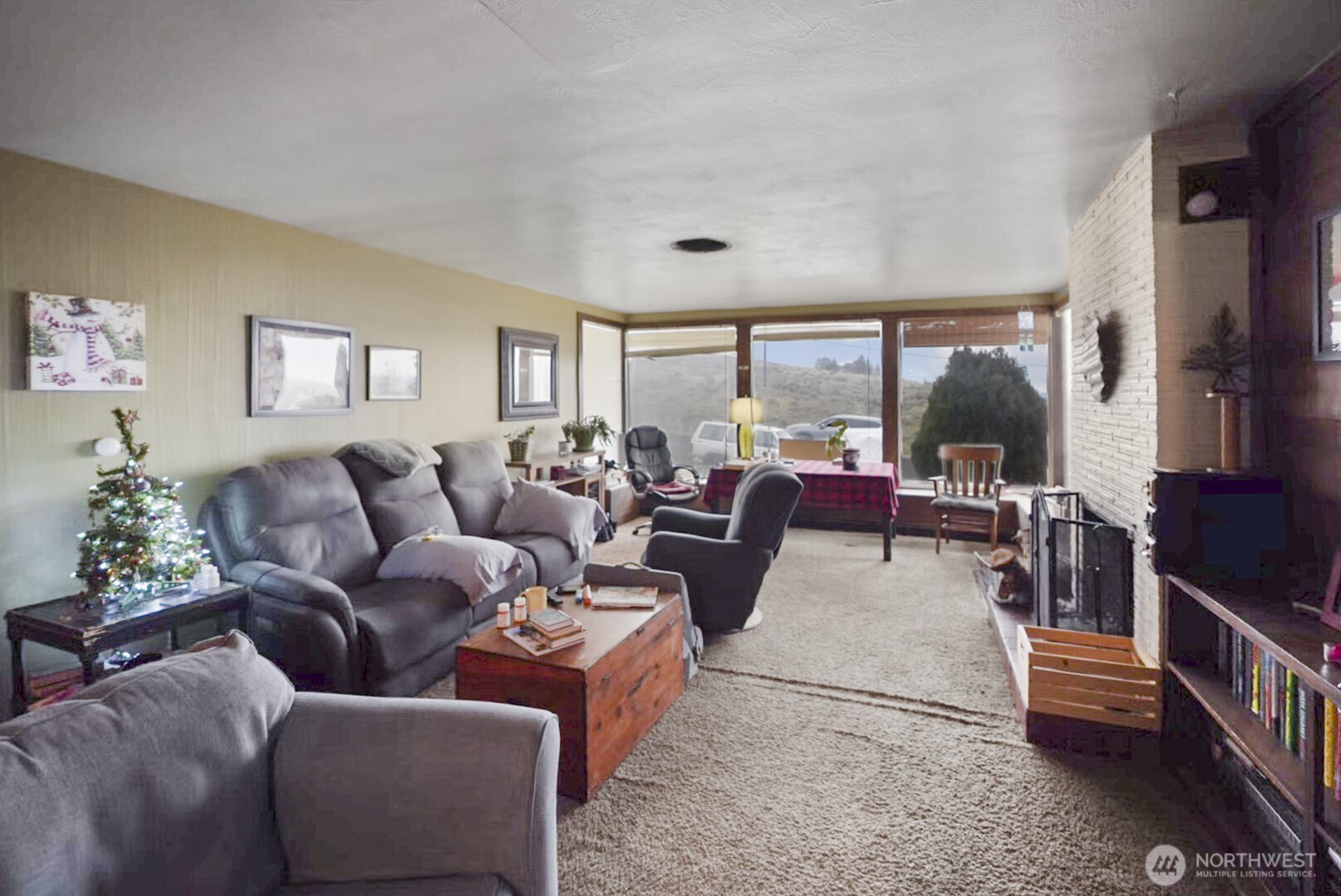 321 Maringo Road Property Photo 3