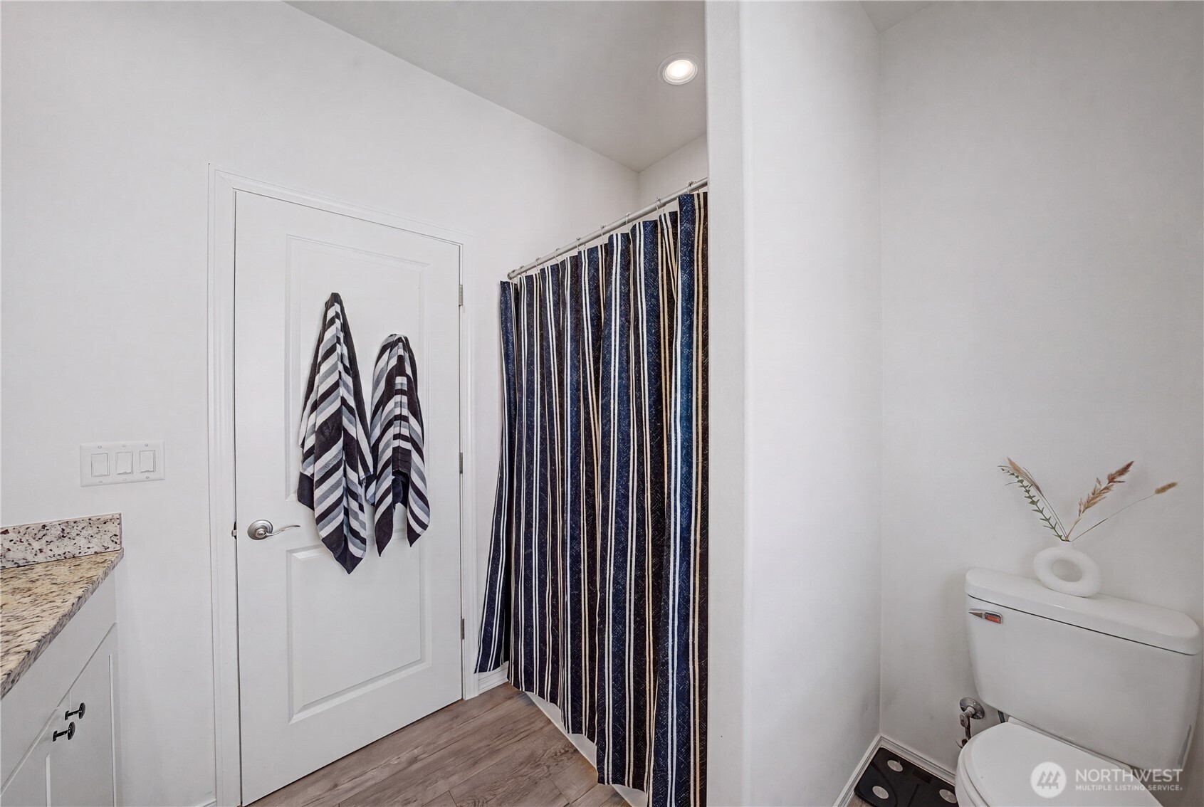 2394 Chelan Street Property Photo 24