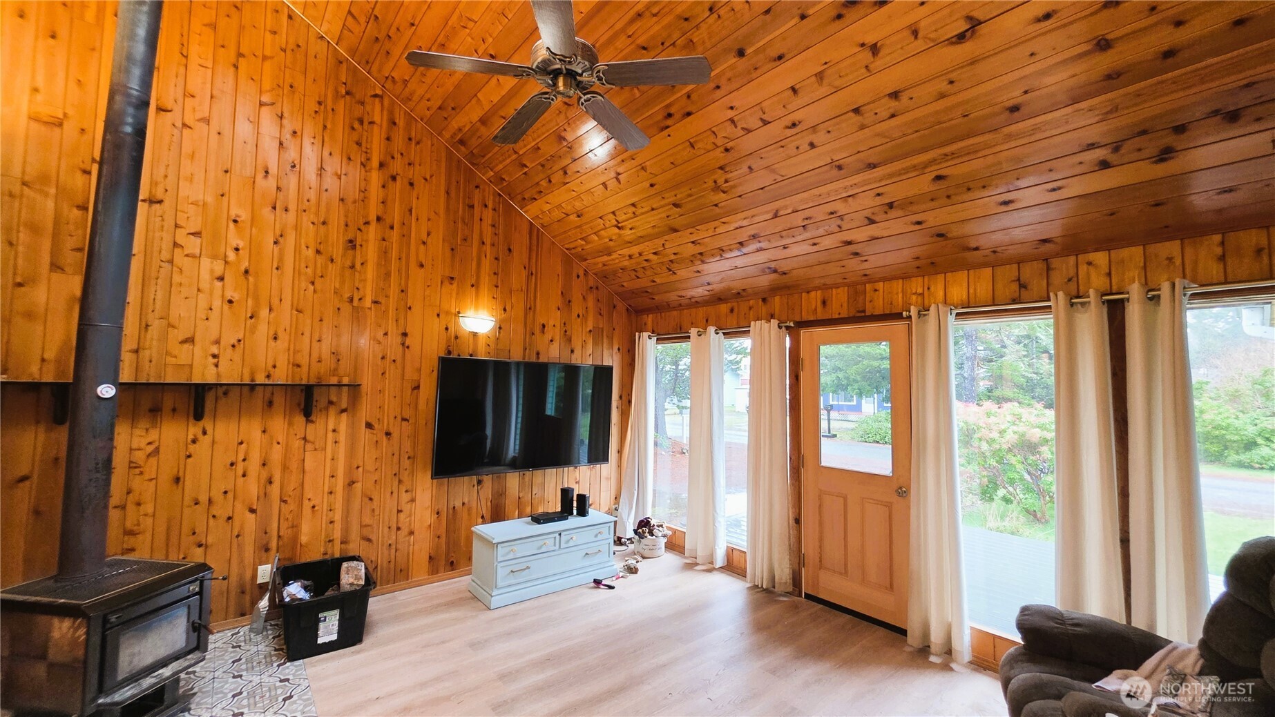 30708 N Place Property Photo 16