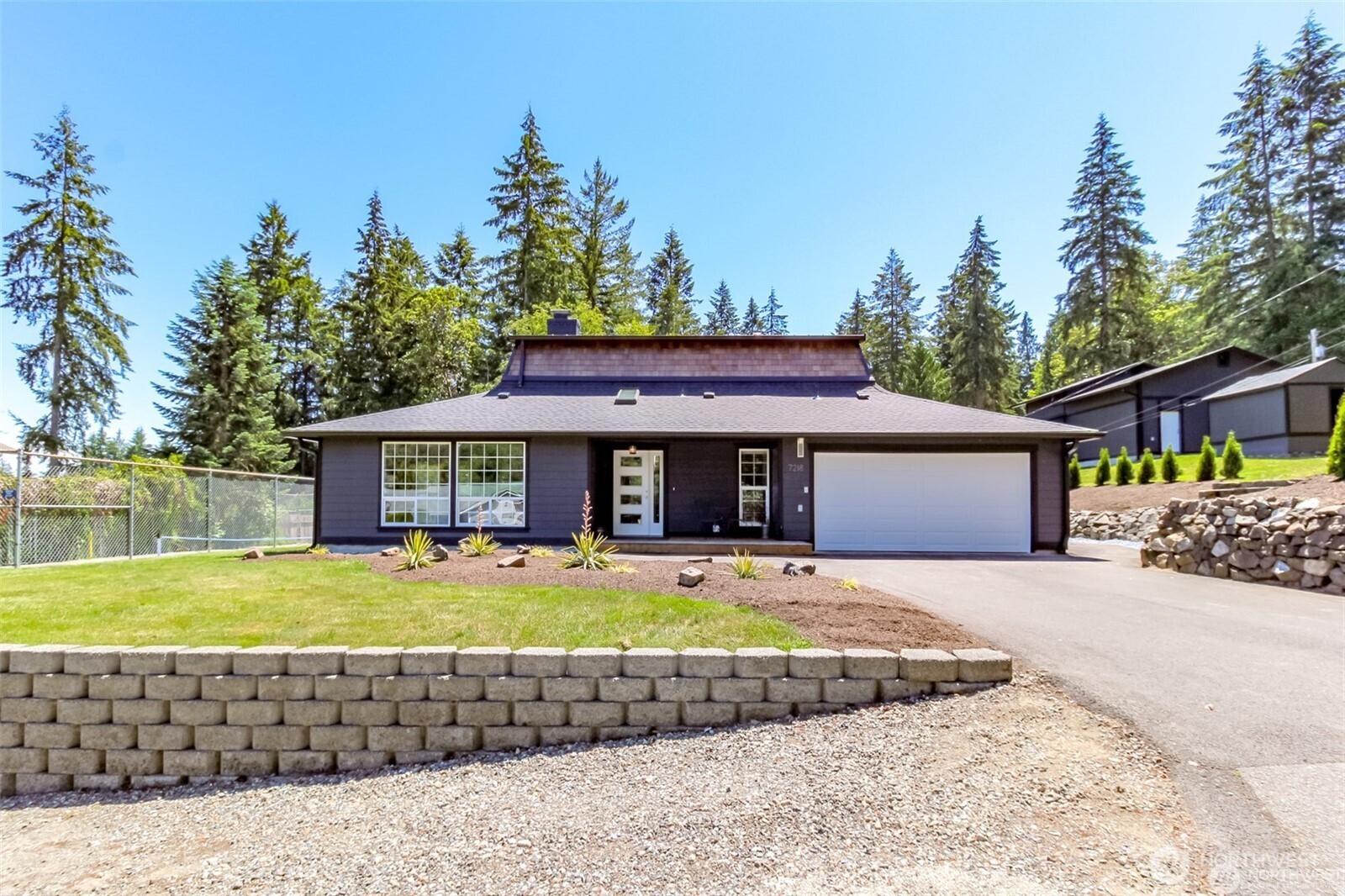 7218 35th Street Property Photo 1