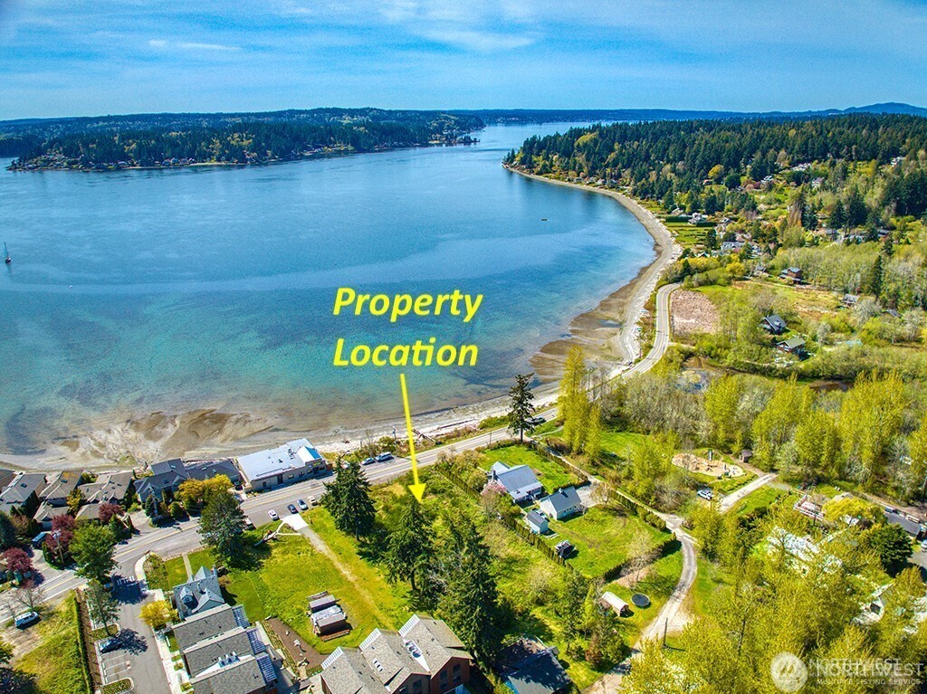 4552 Point White Drive A&b Property Photo 3