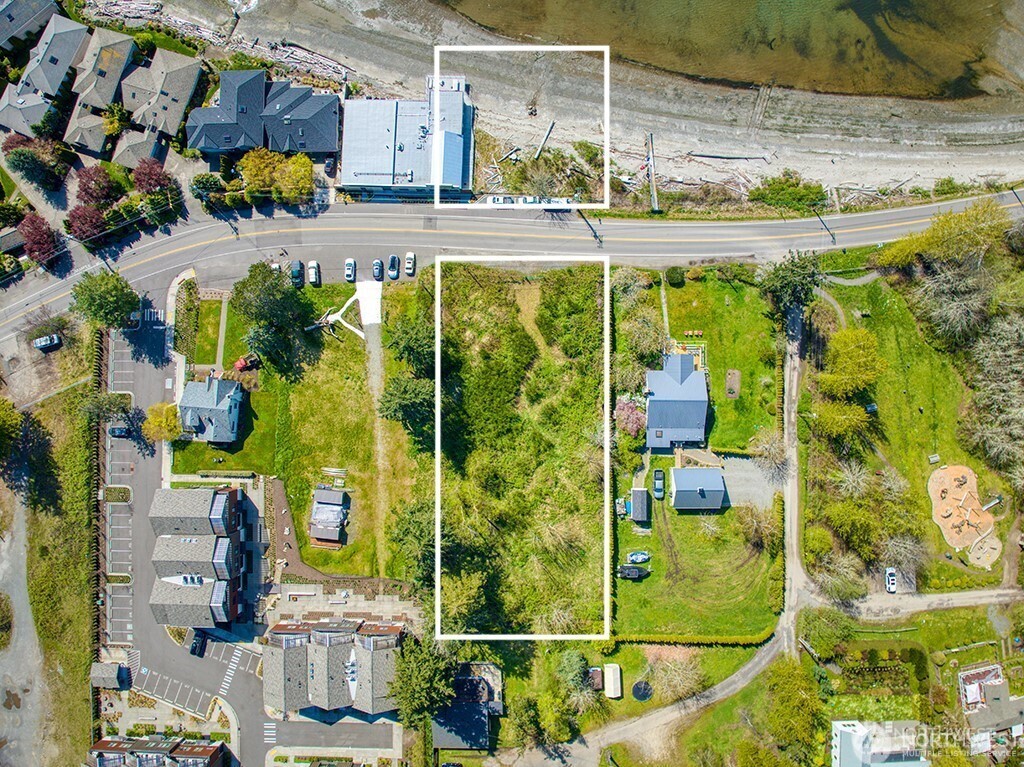 4552 Point White Drive A&b Property Photo 4