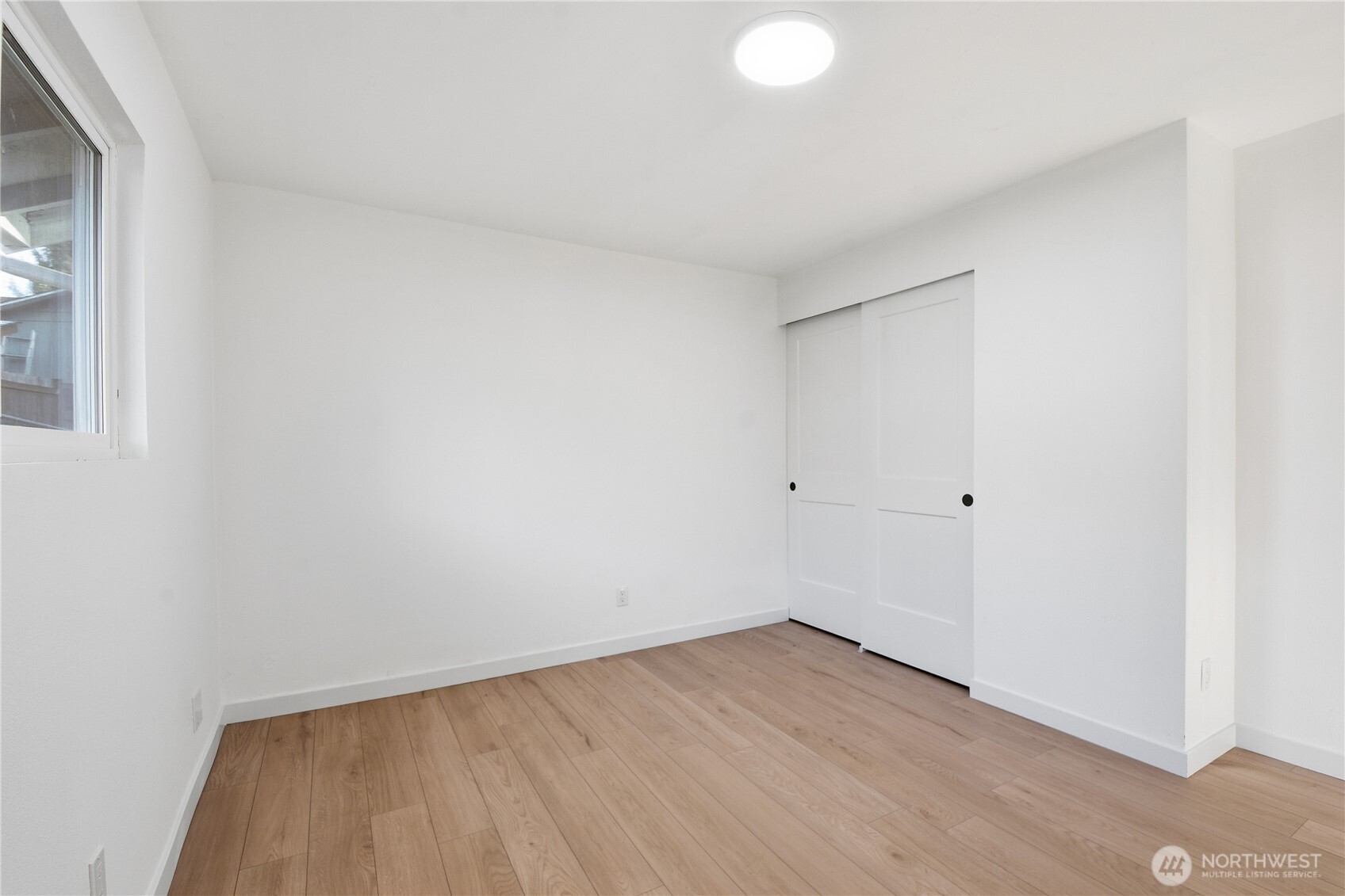 8520 9th Pl Ne Property Photo 14