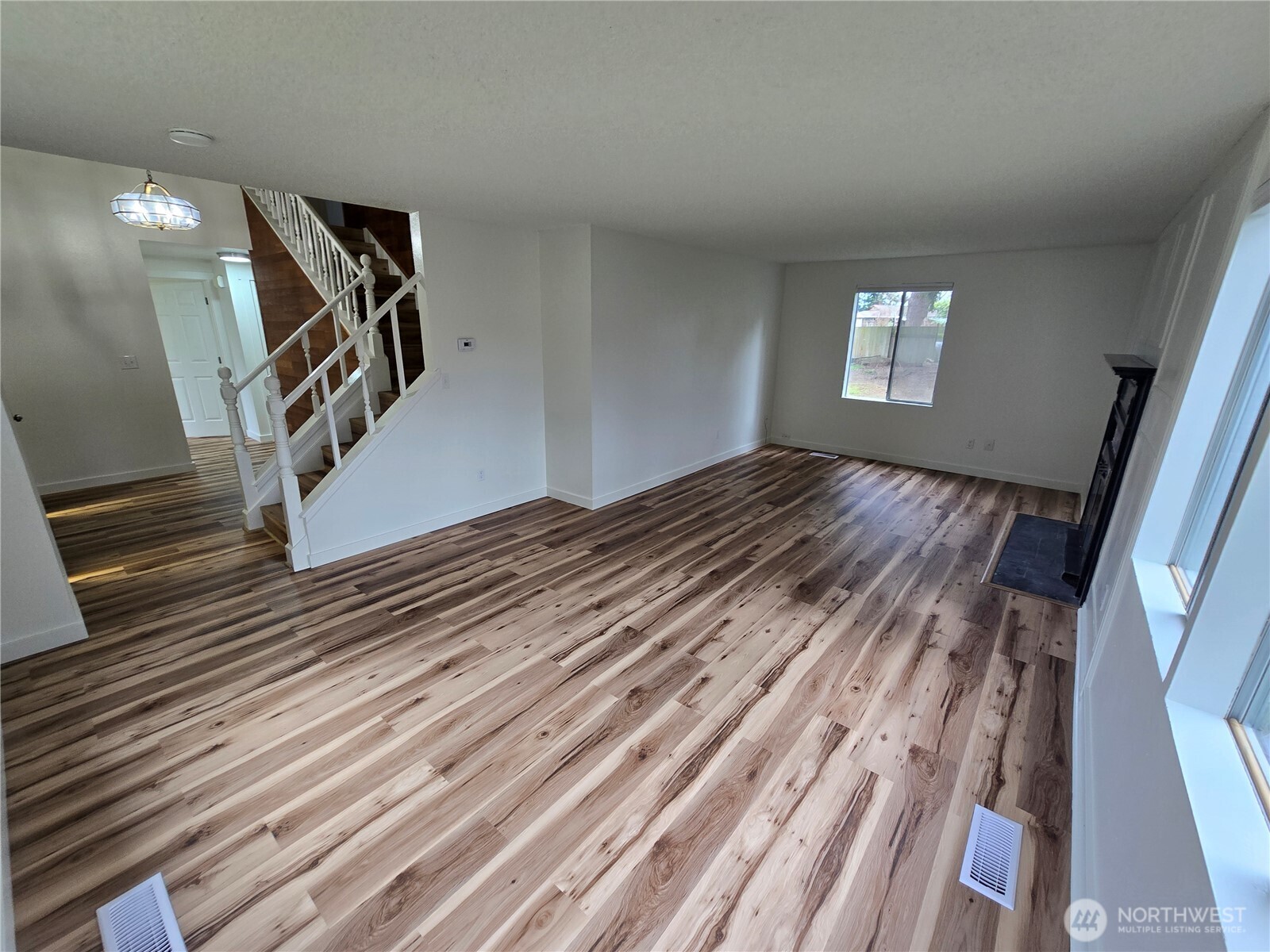 12209 12th Drive Property Photo 13