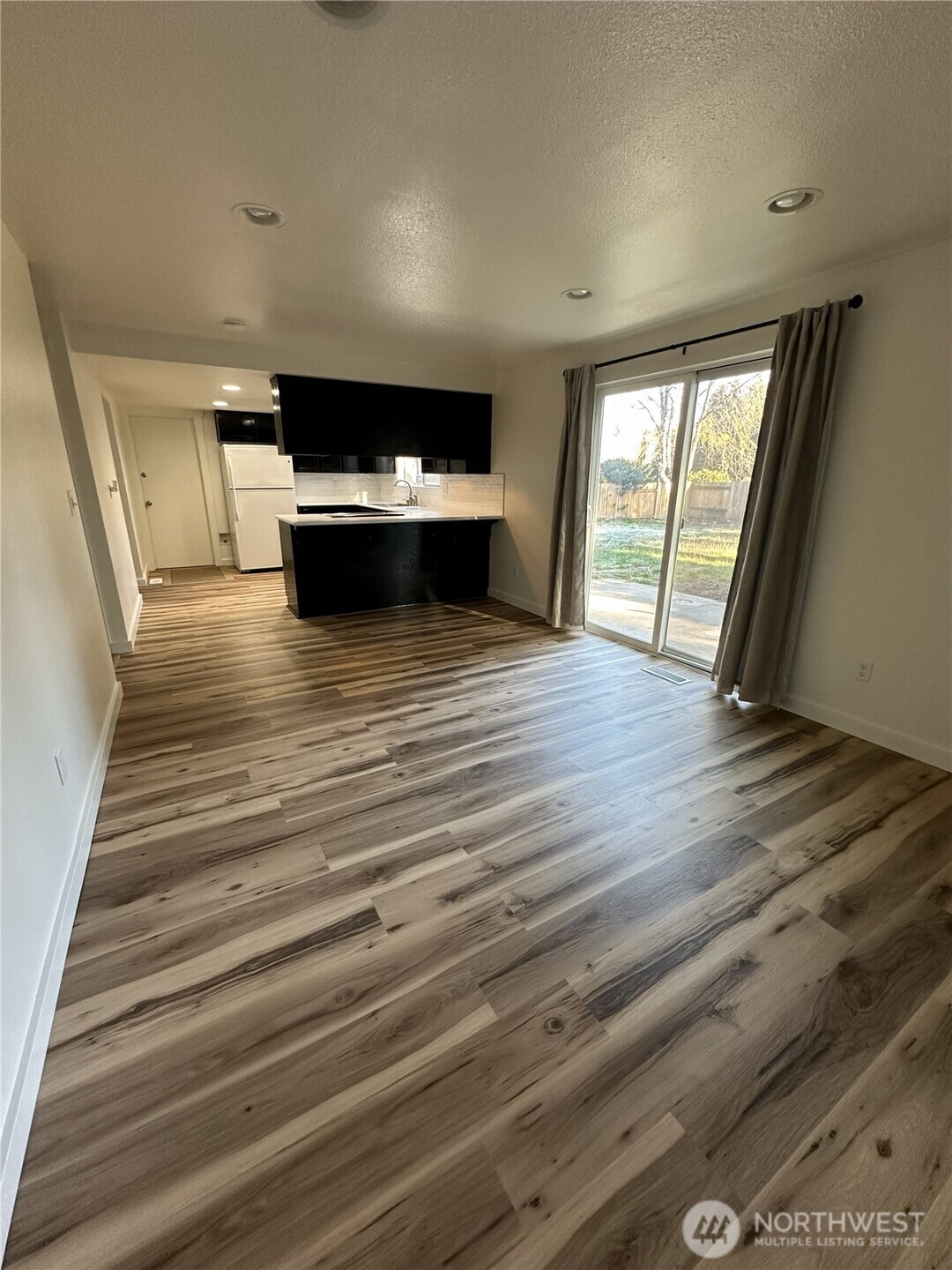 12209 12th Drive Property Photo 15
