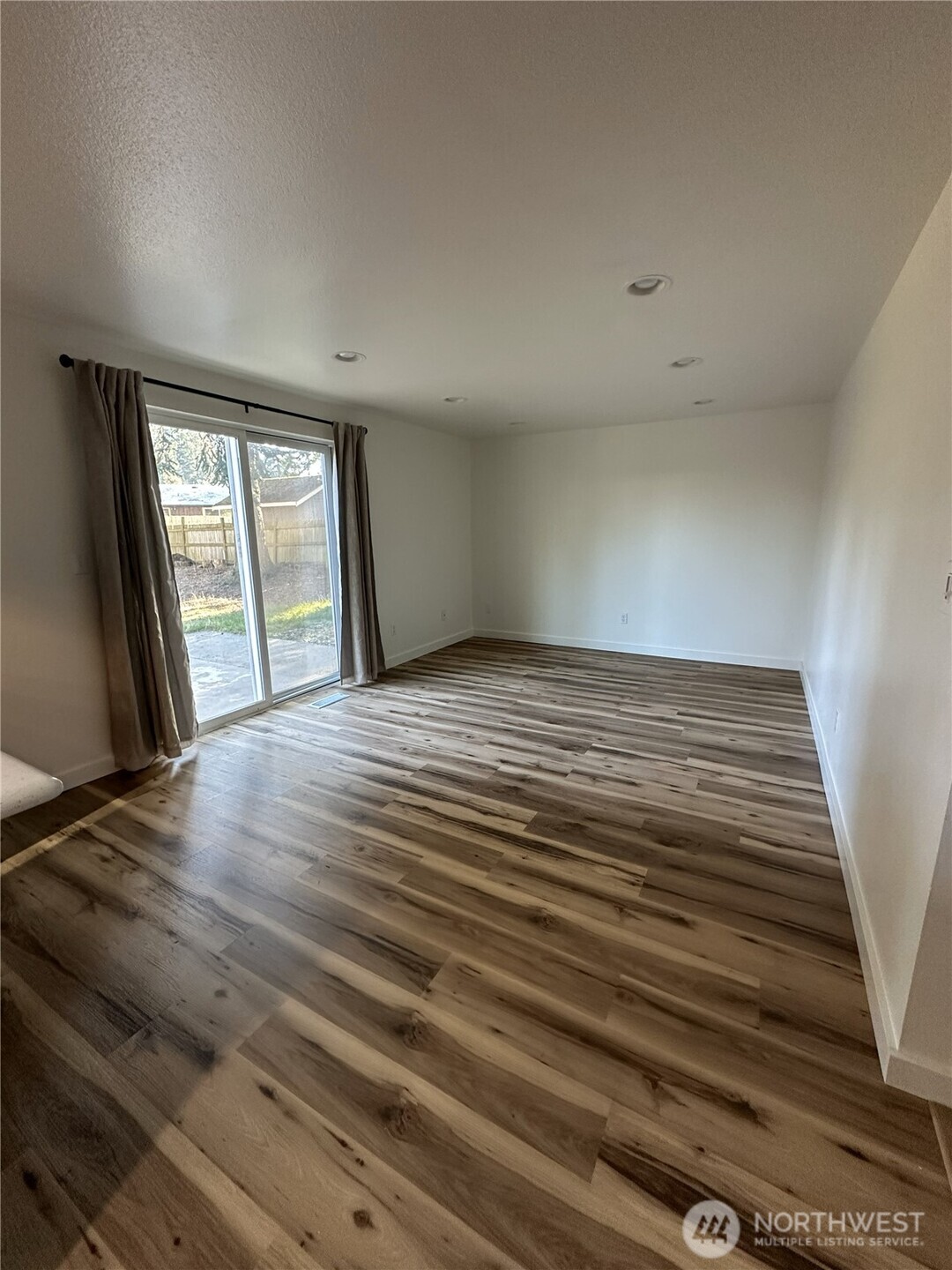 12209 12th Drive Property Photo 16