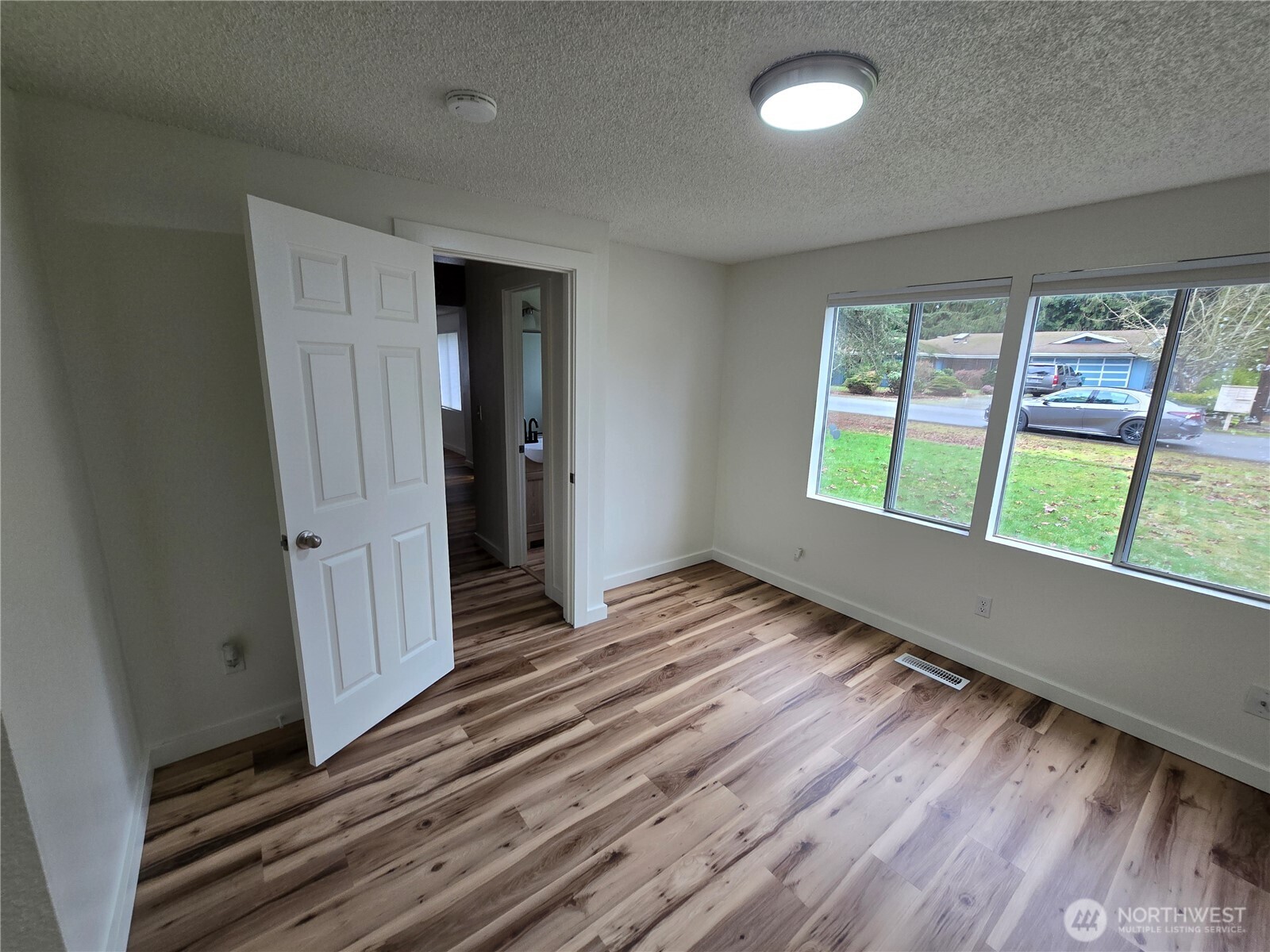12209 12th Drive Property Photo 17