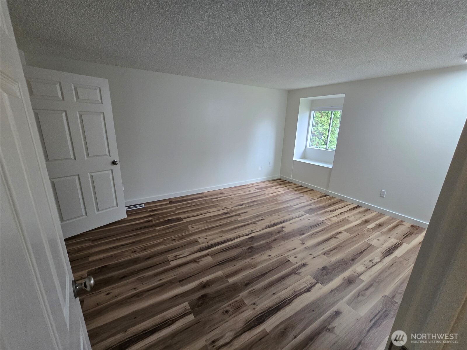 12209 12th Drive Property Photo 25
