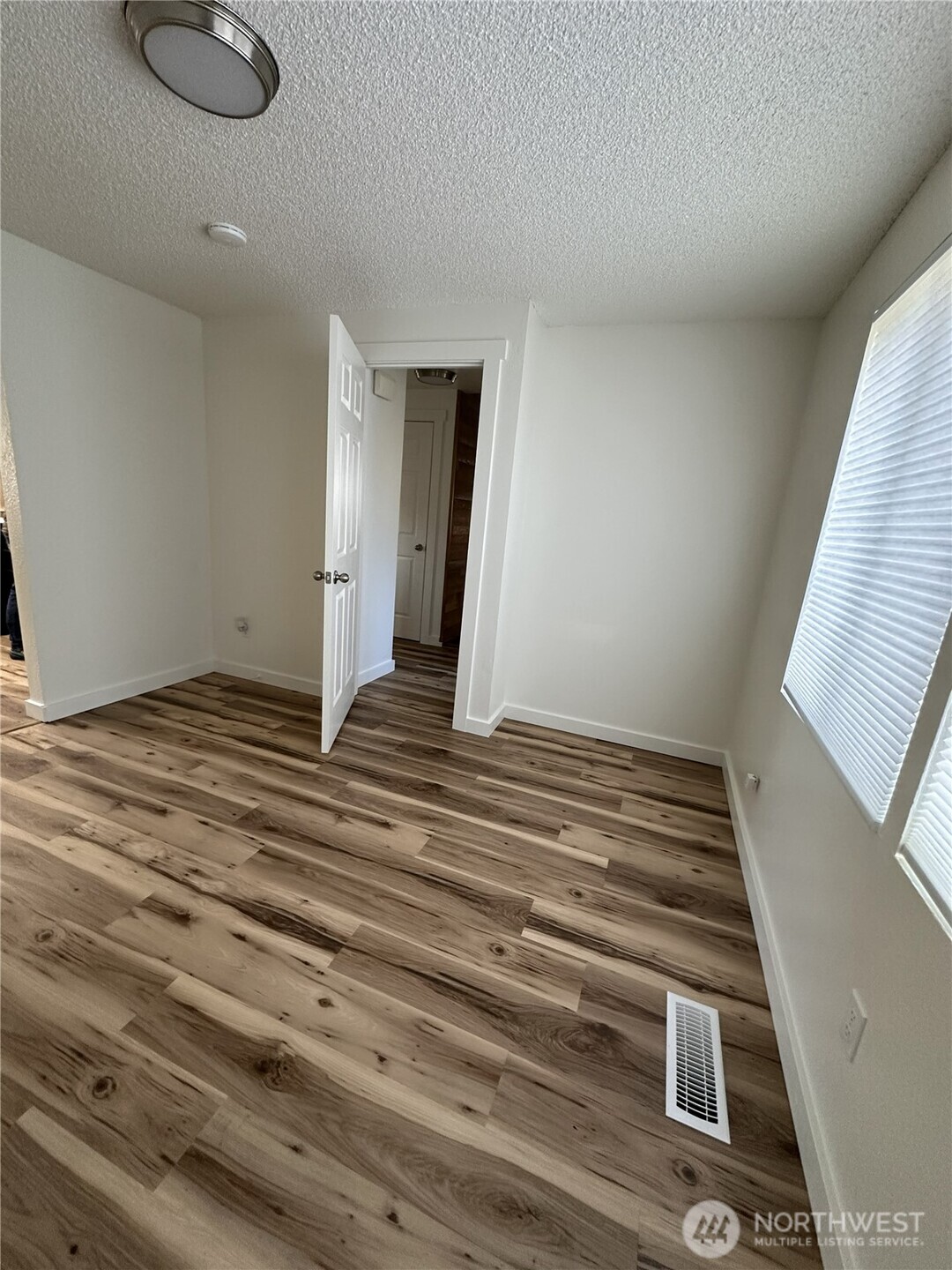12209 12th Drive Property Photo 30