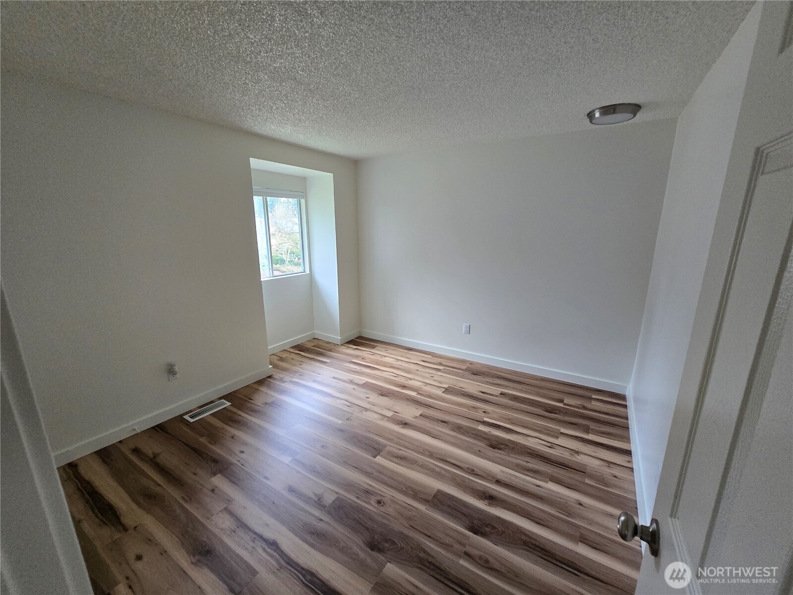 12209 12th Drive Property Photo 34