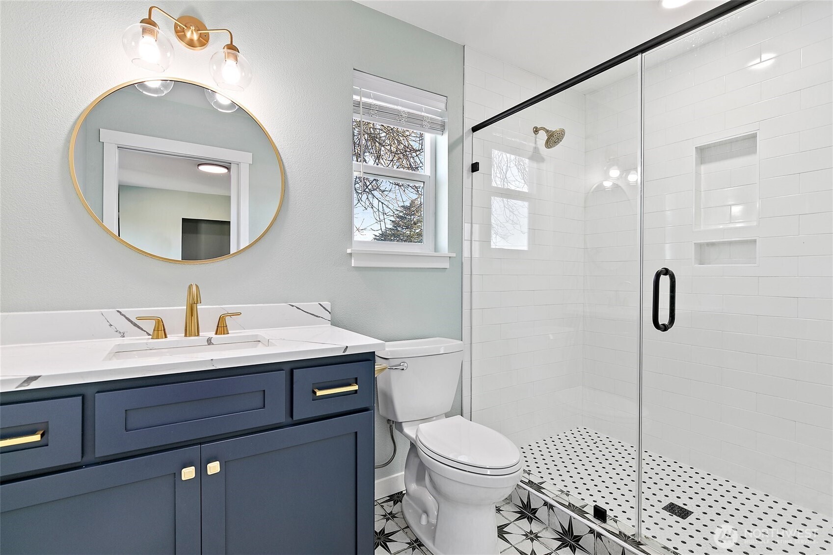 825 E 55th Street Property Photo 19