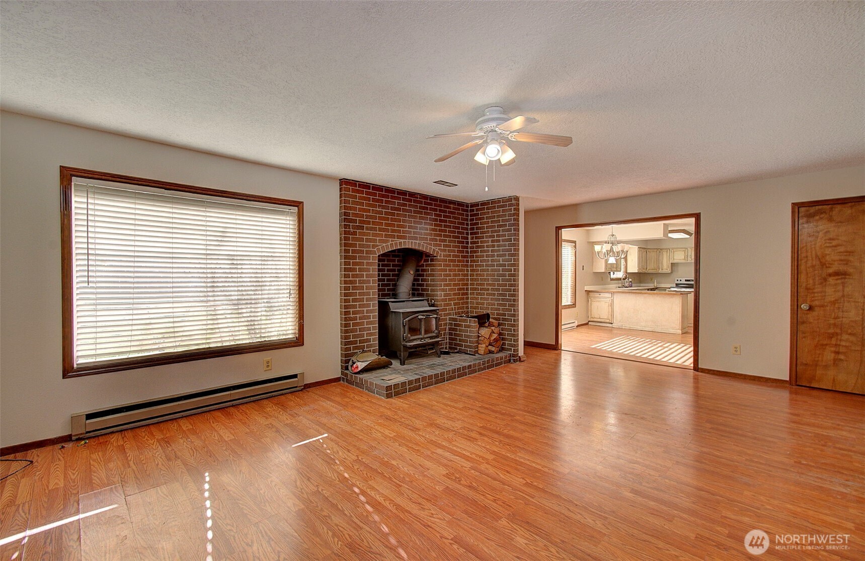 100 Inglewood Drive Property Photo 9