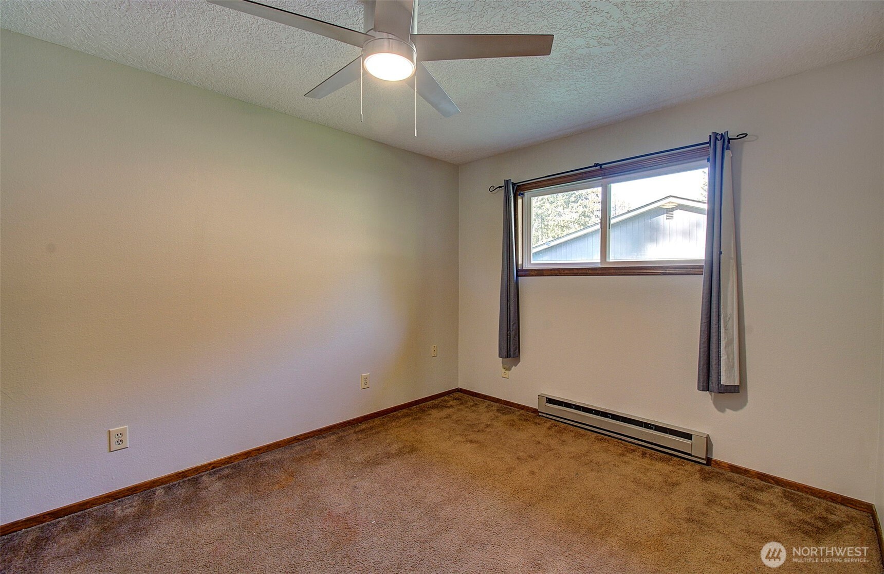 100 Inglewood Drive Property Photo 16