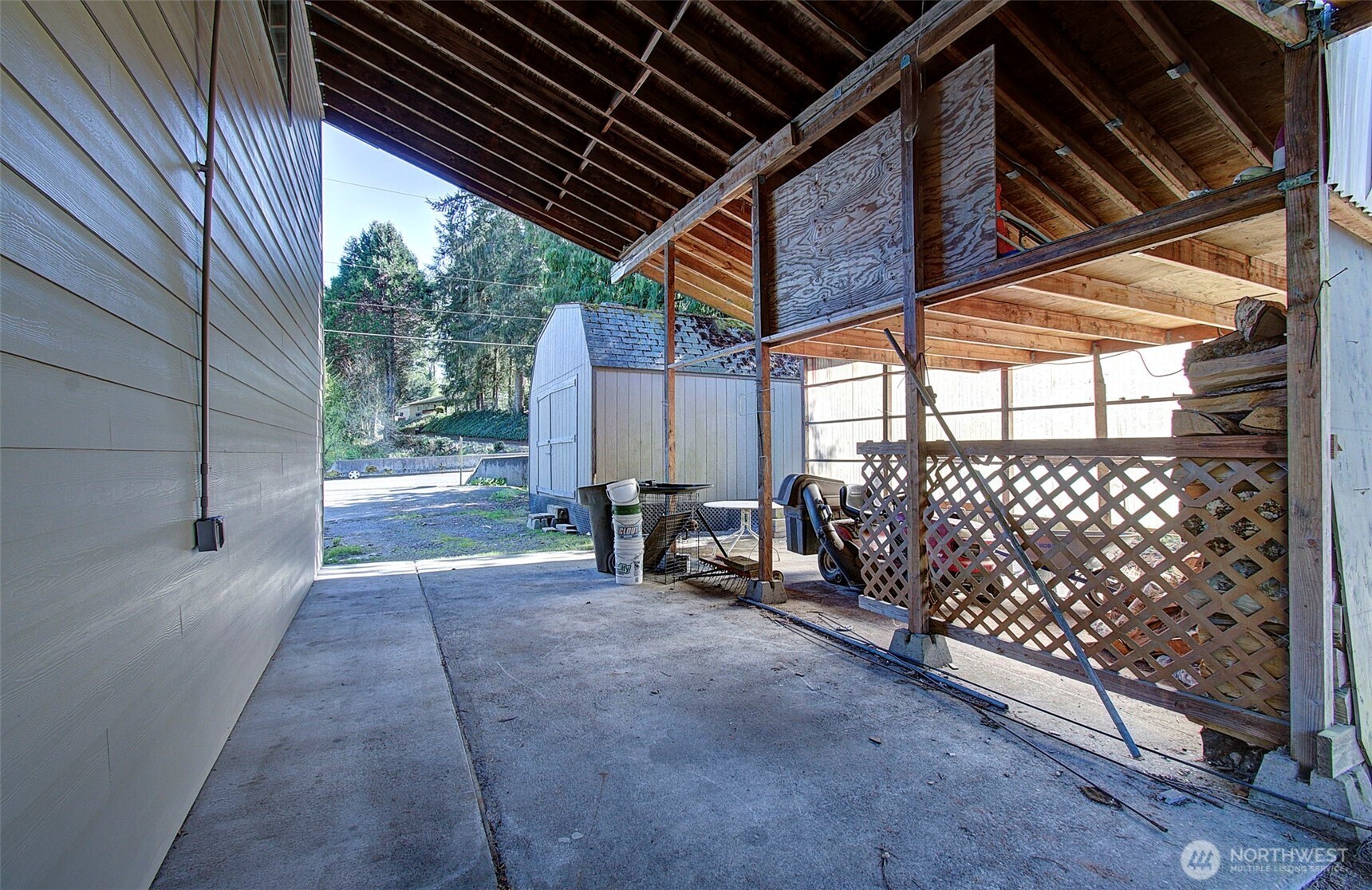 100 Inglewood Drive Property Photo 23