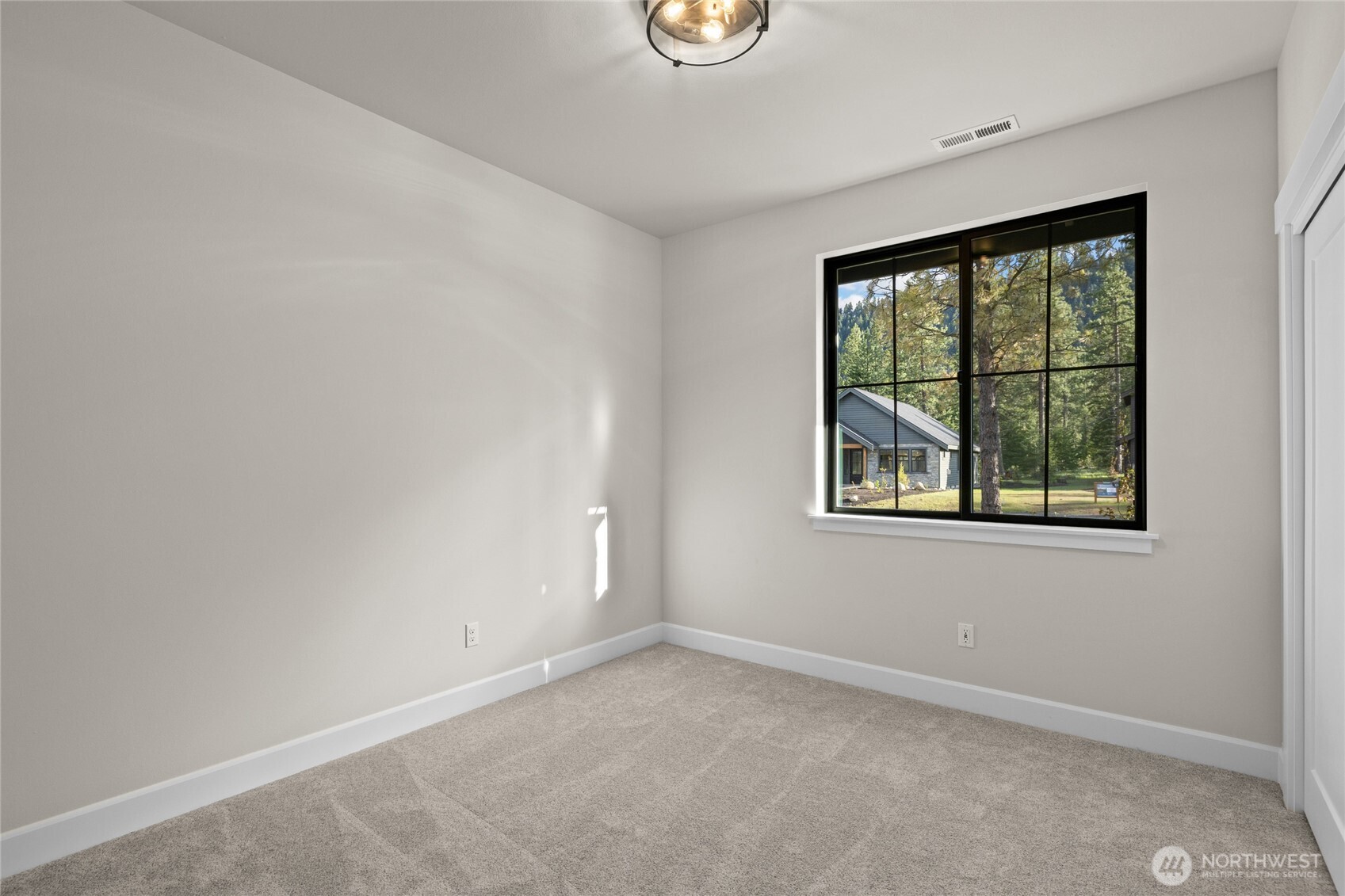 1000 Domerie Park Loop Property Photo 22
