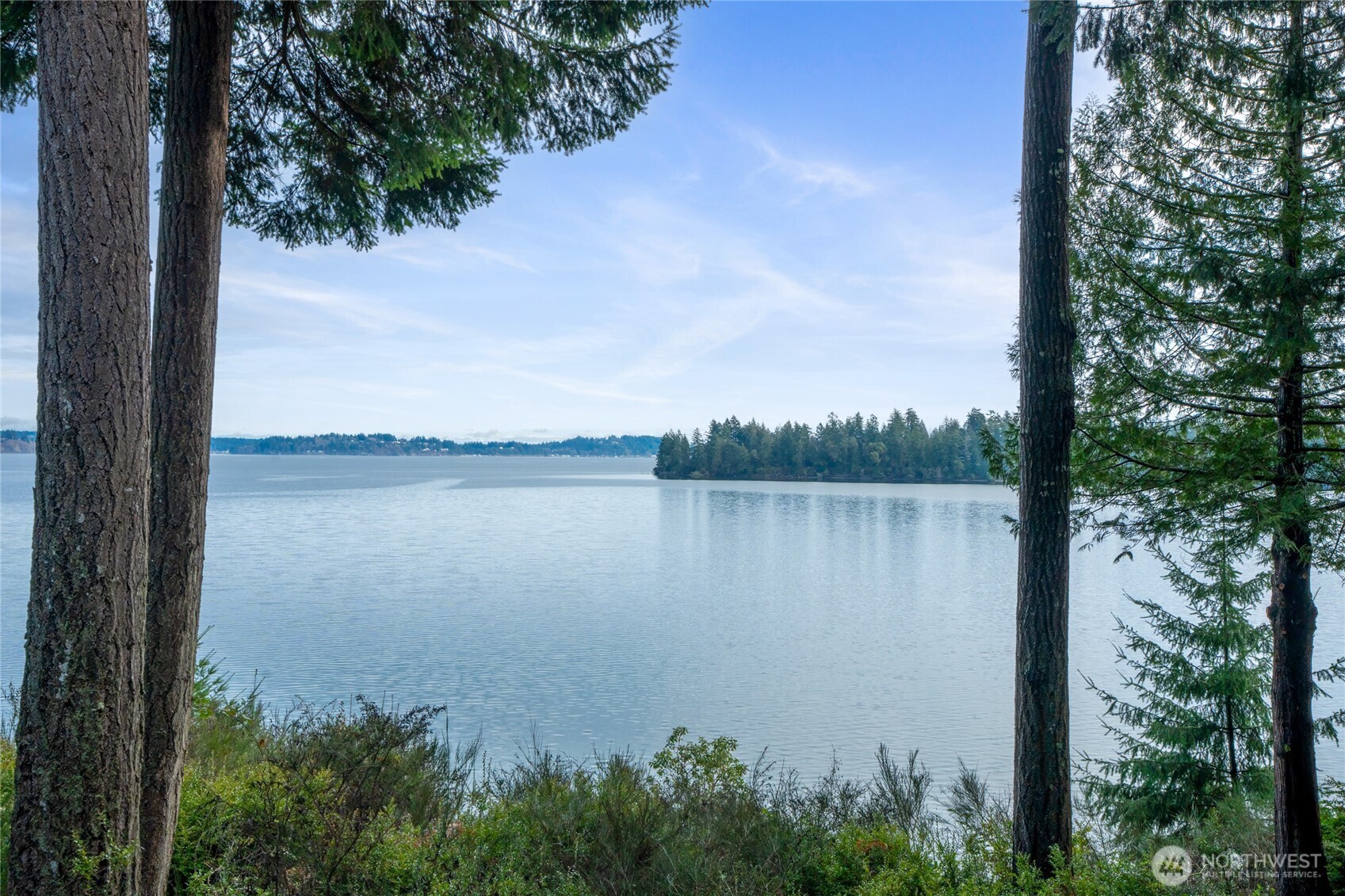 909 Lorenz Road Property Photo 1