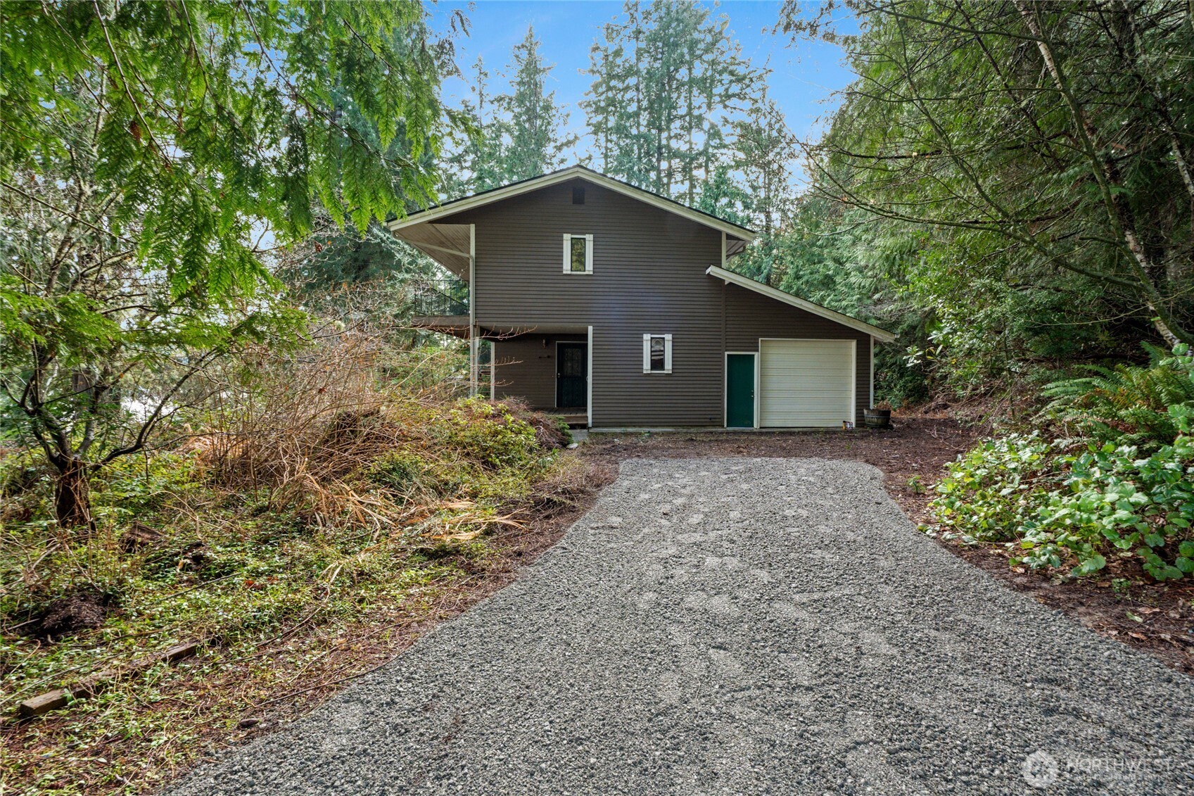 909 Lorenz Road Property Photo 24