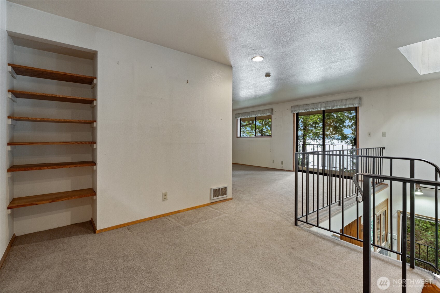 909 Lorenz Road Property Photo 28
