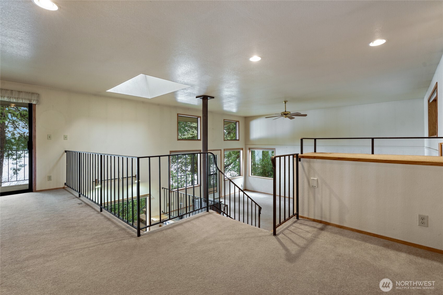 909 Lorenz Road Property Photo 29
