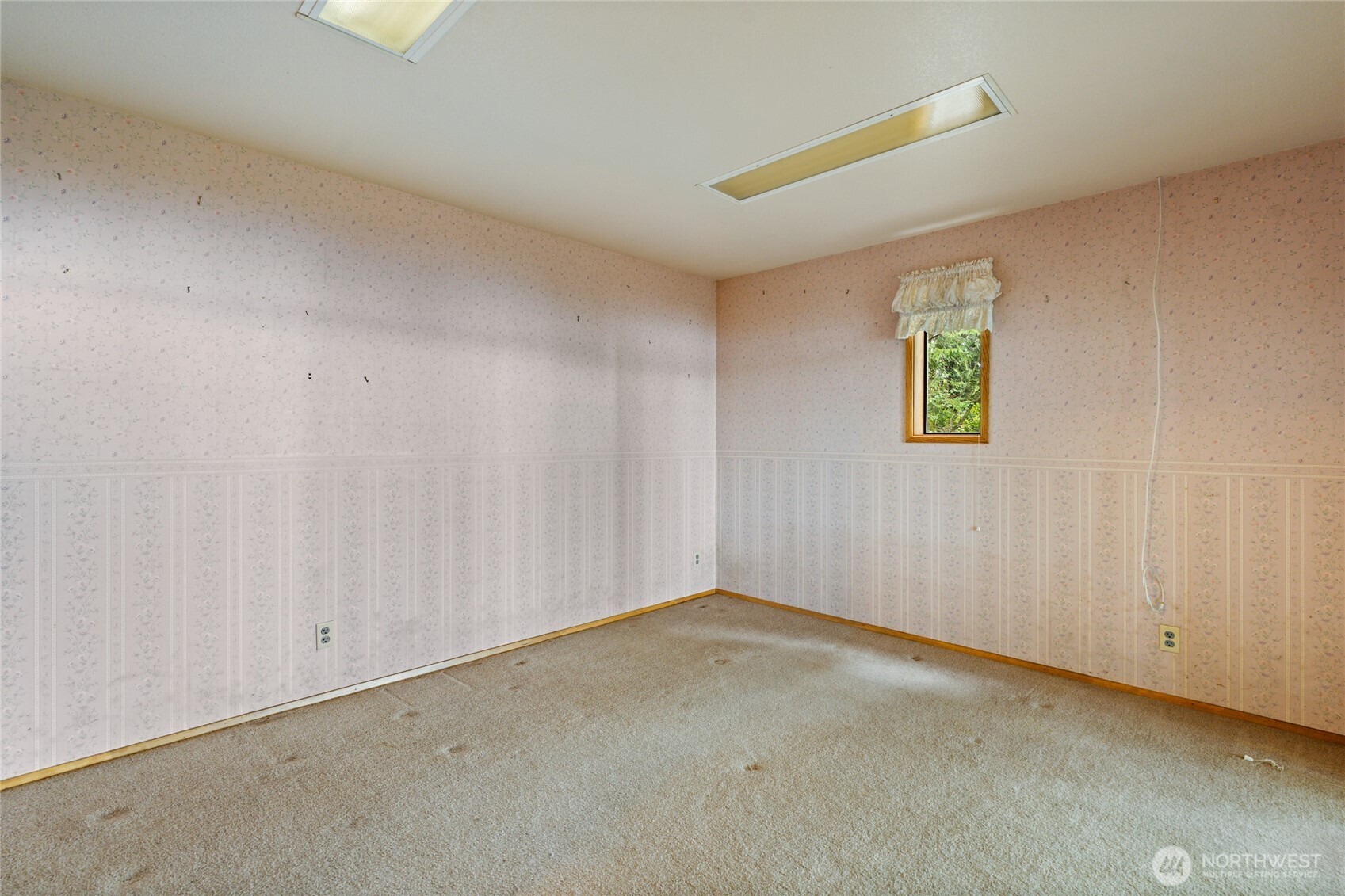 909 Lorenz Road Property Photo 34