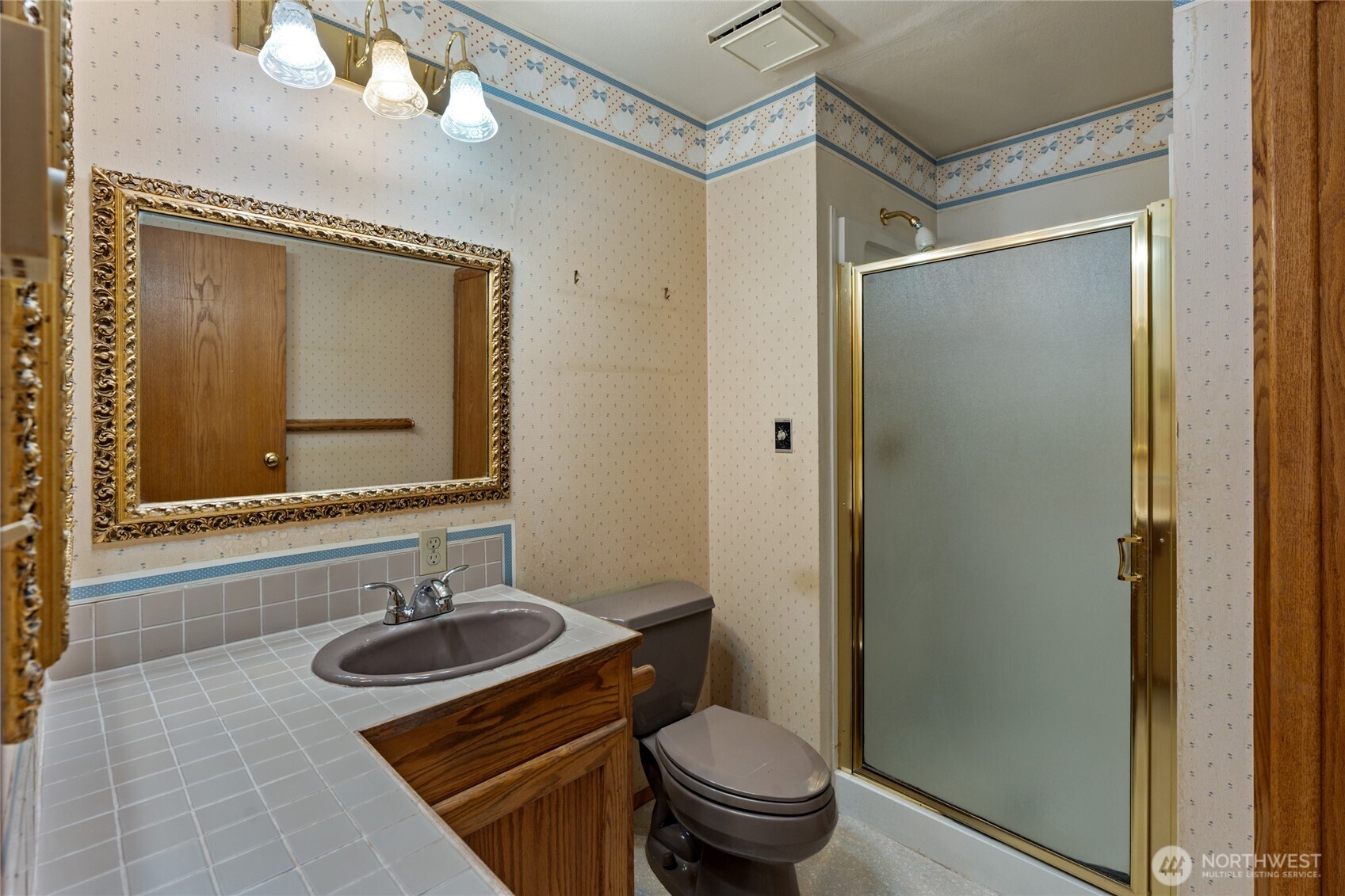 909 Lorenz Road Property Photo 37