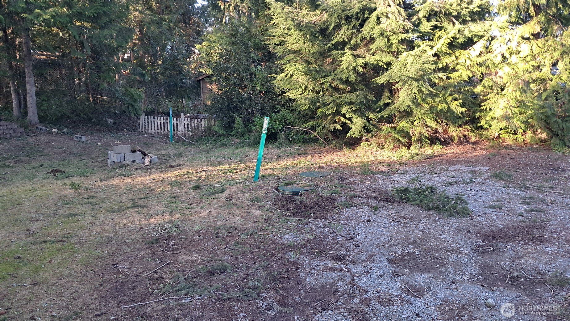 44953 Blacktail Loop Property Photo 2