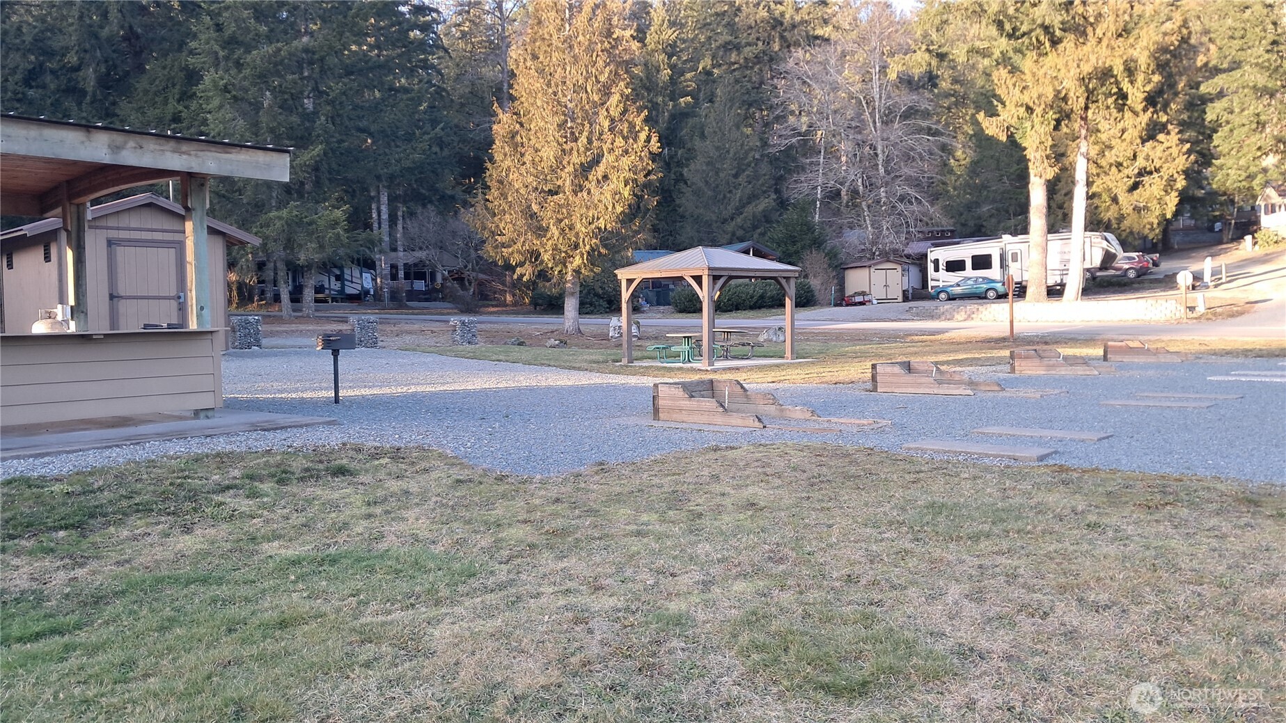44953 Blacktail Loop Property Photo 9