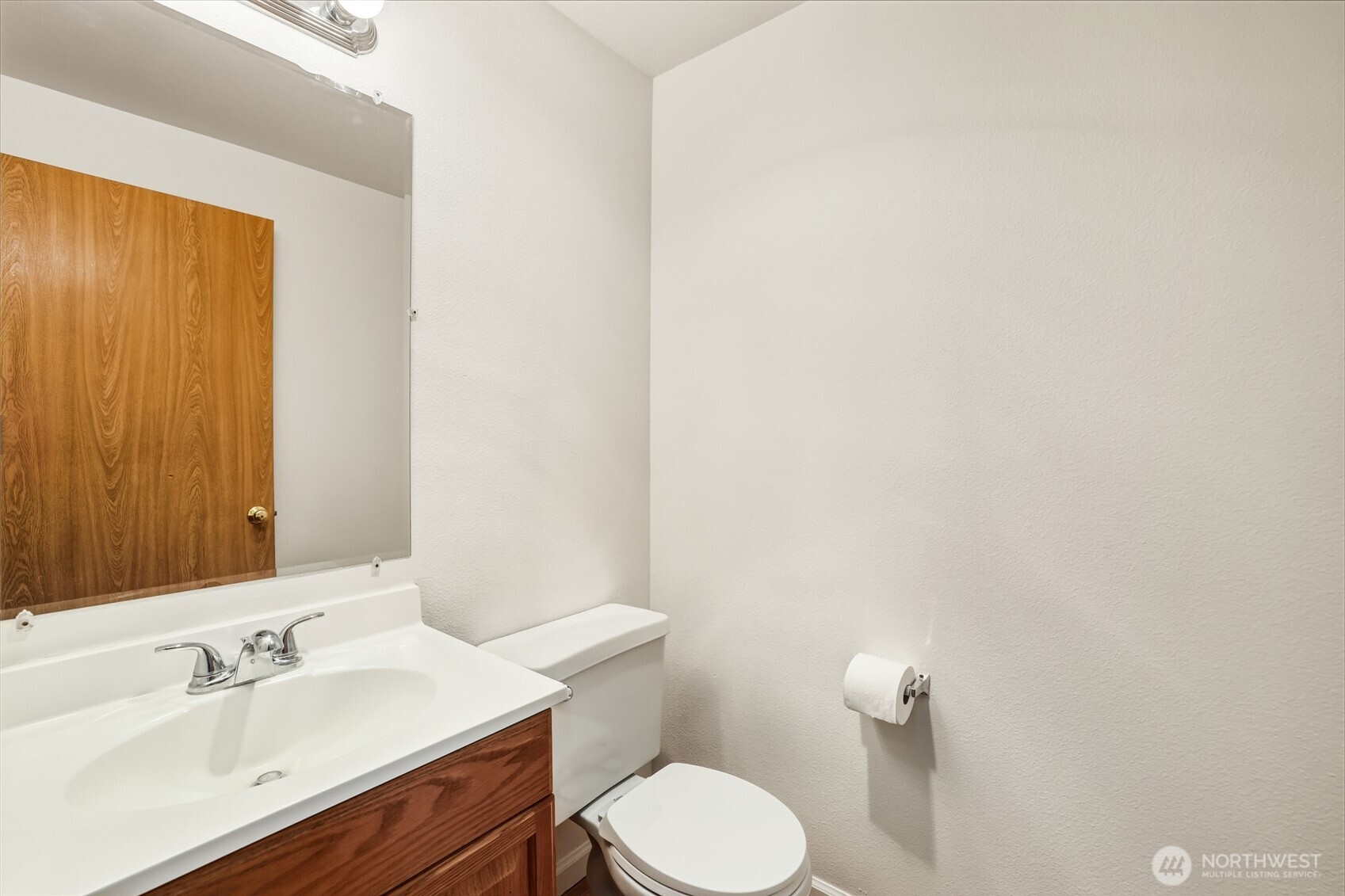 643 School Street Property Photo 21