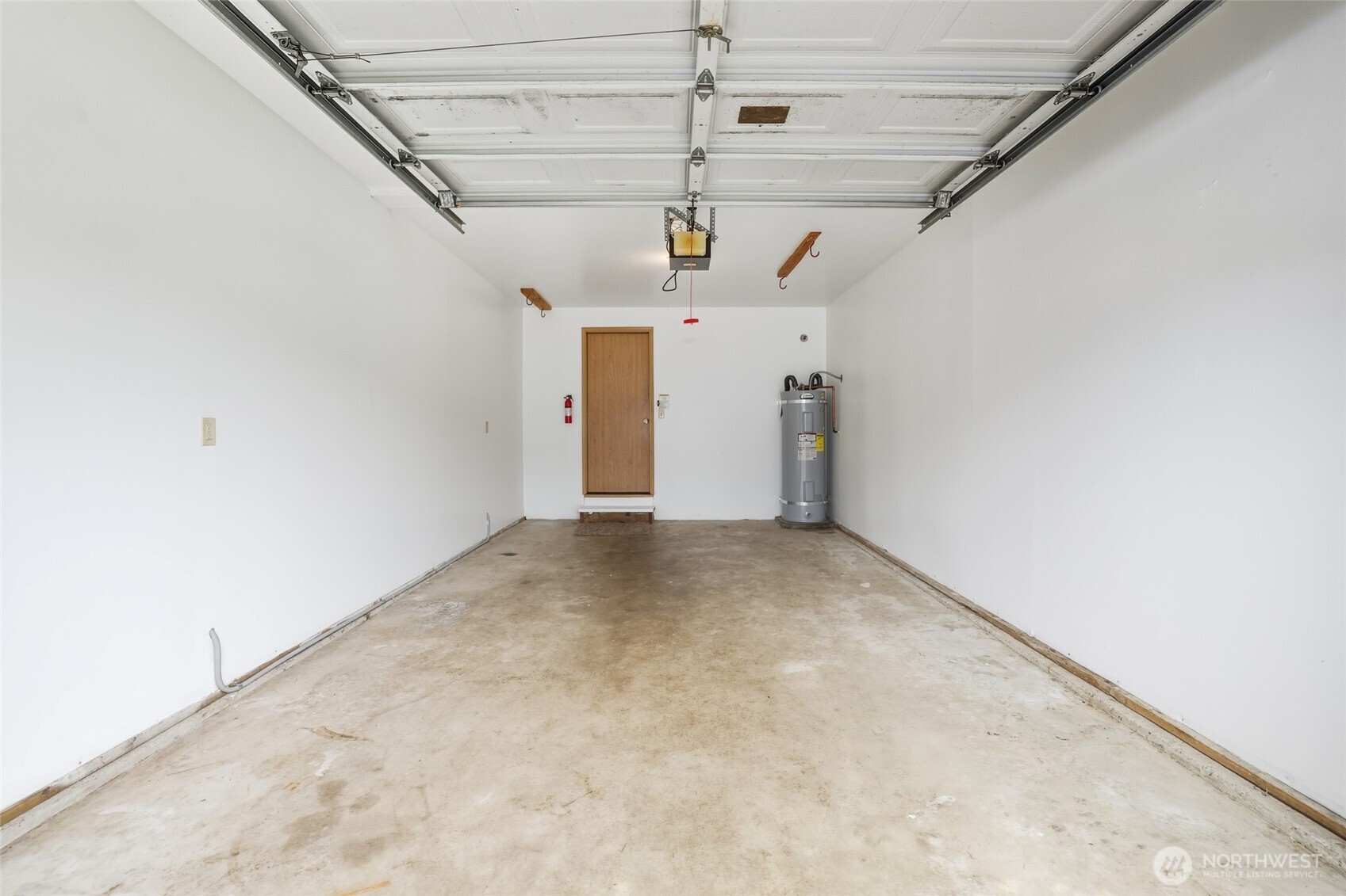 643 School Street Property Photo 30