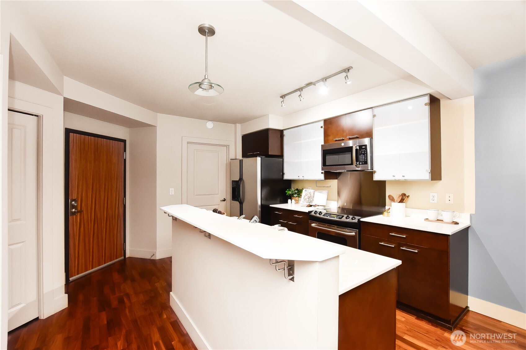 159 Denny Way 402 Property Photo 10